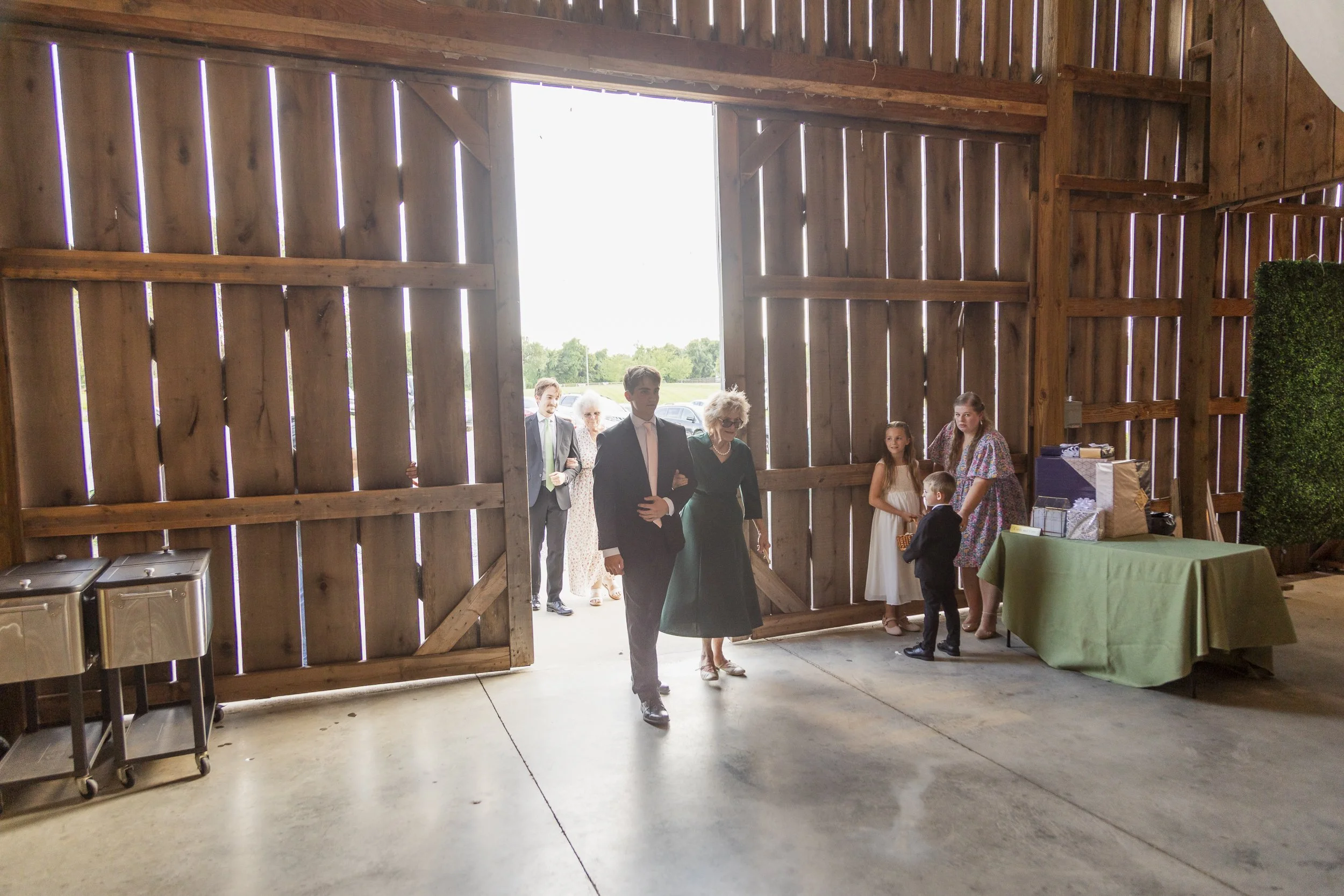 Joseph and Sarah Wedding Photos-291.jpg