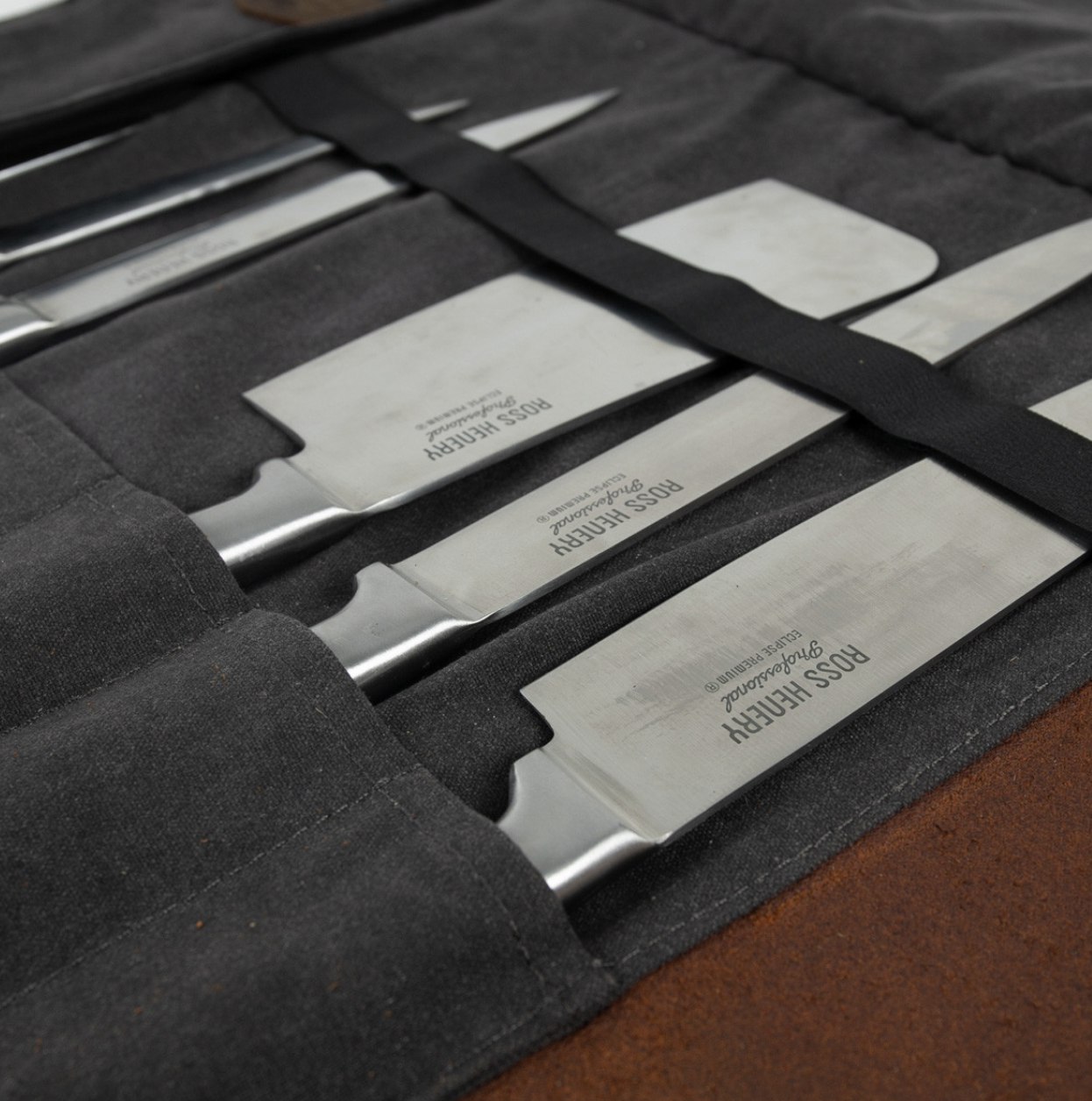 HIS - Knife Roll Charcoal - close up.png
