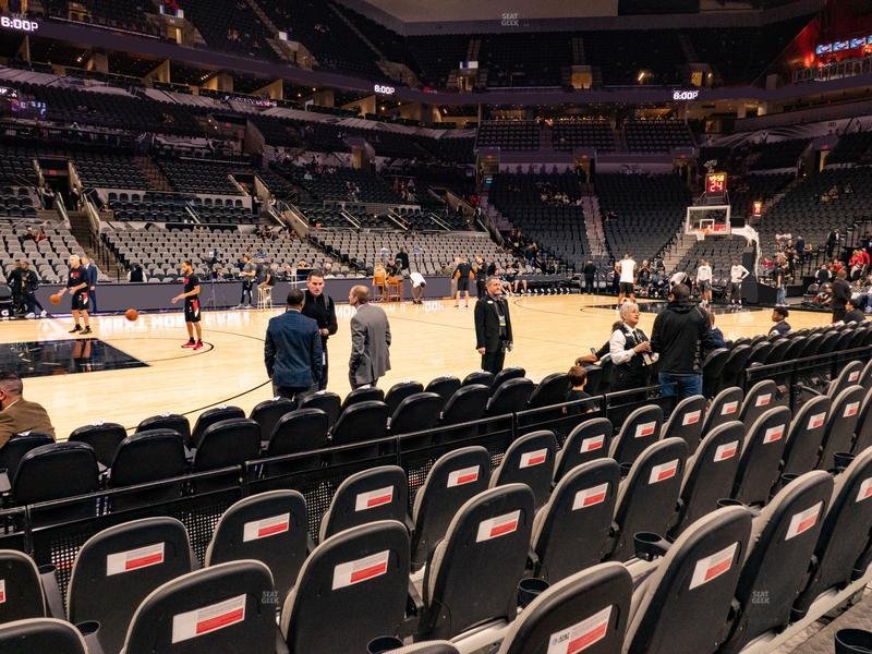 Frost Bank Center — courtside