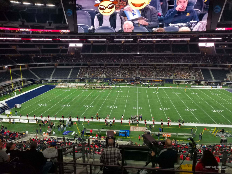 100 Level Premium Club Sidelines — Mercedes-Benz Stadium