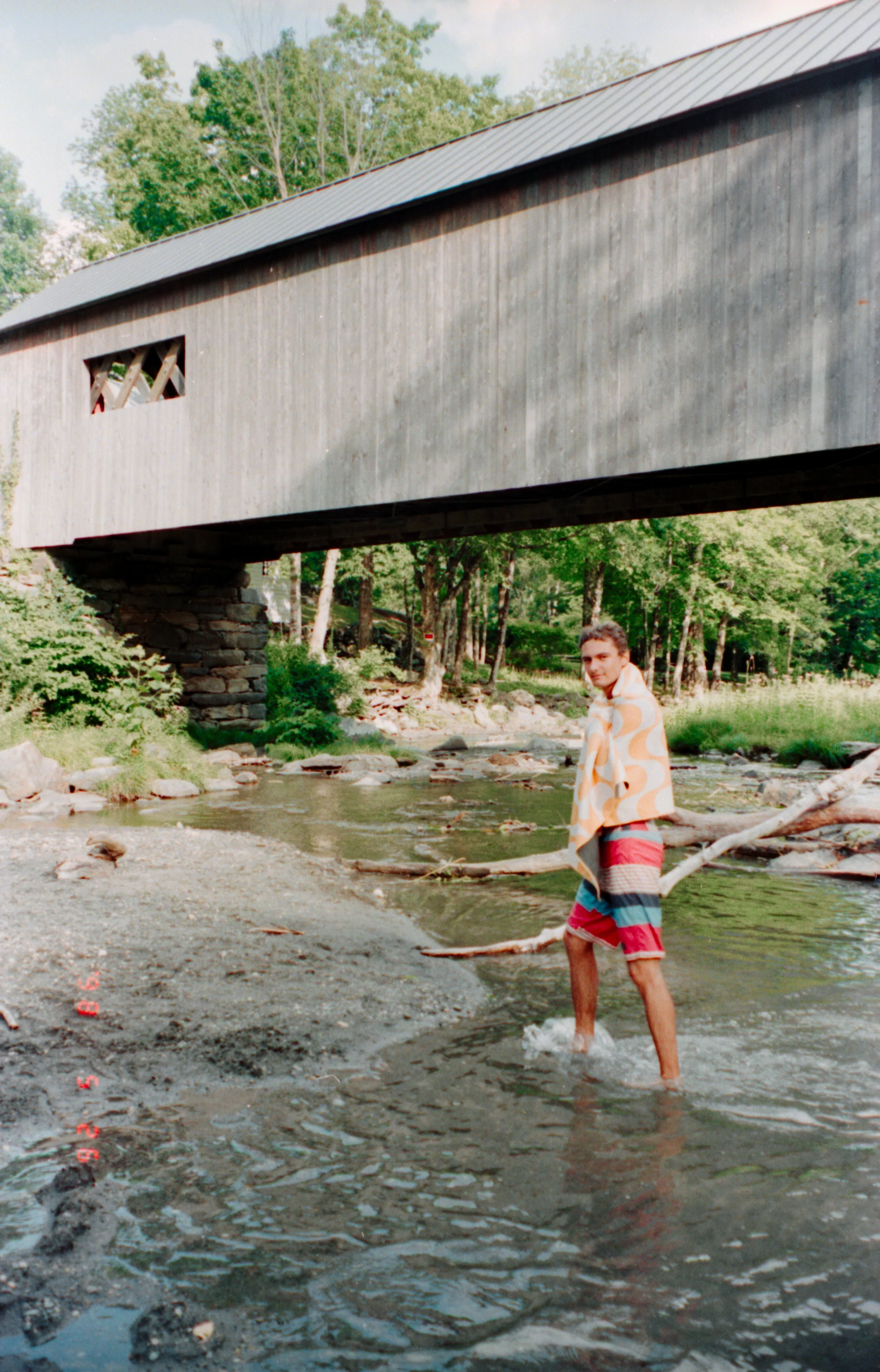 img029.jpg
