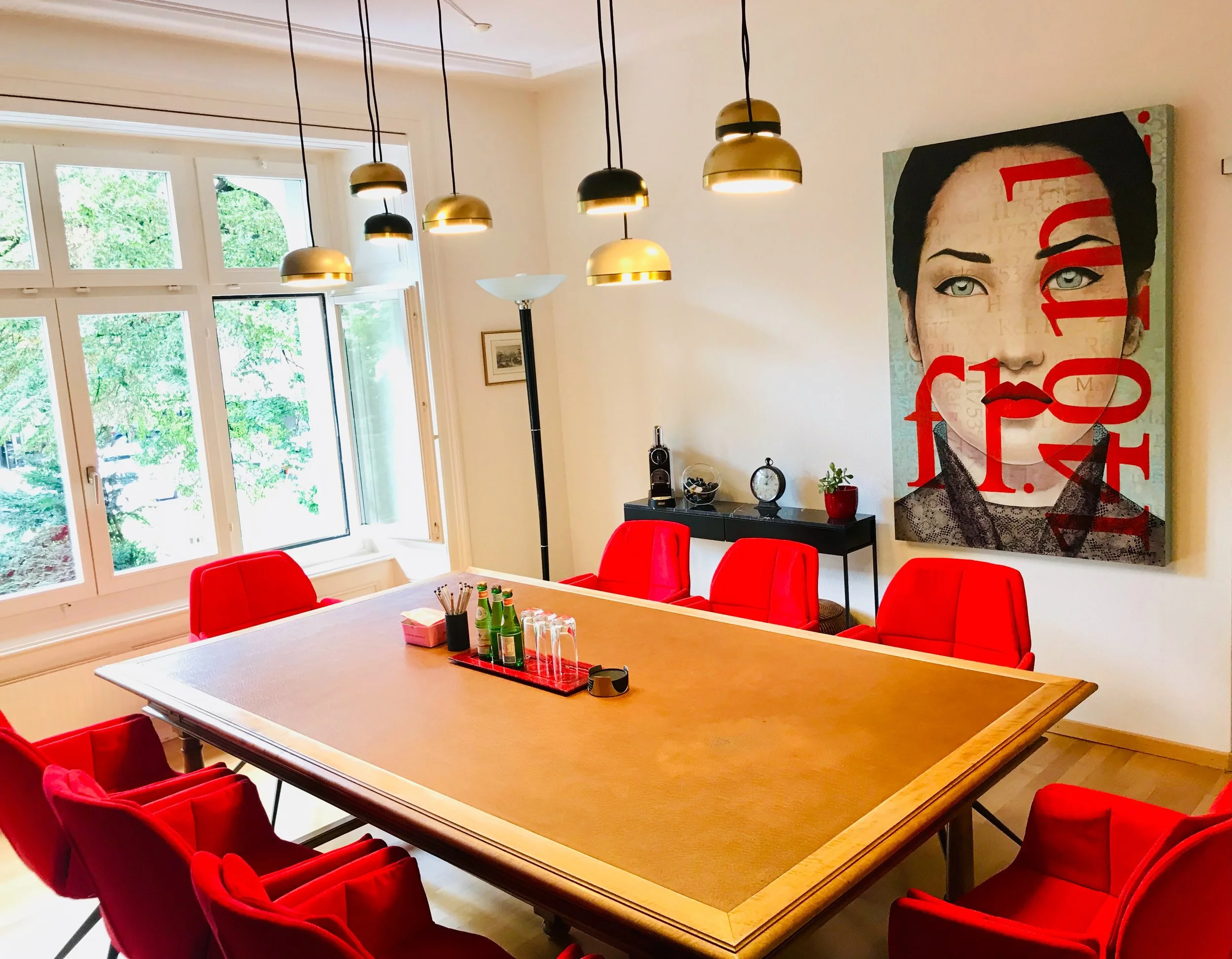 Thalie Interiors officeZH.jpeg