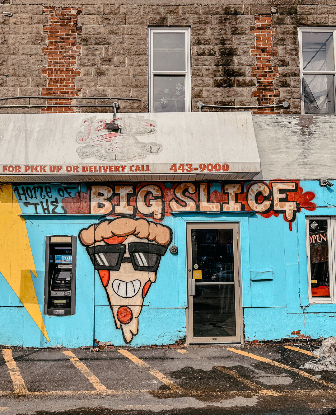 The Big Slice

📷 @katebraydon

#mondaymuse #bigslice #fredericton #pizza #latenightpizza #tannery #thetannery