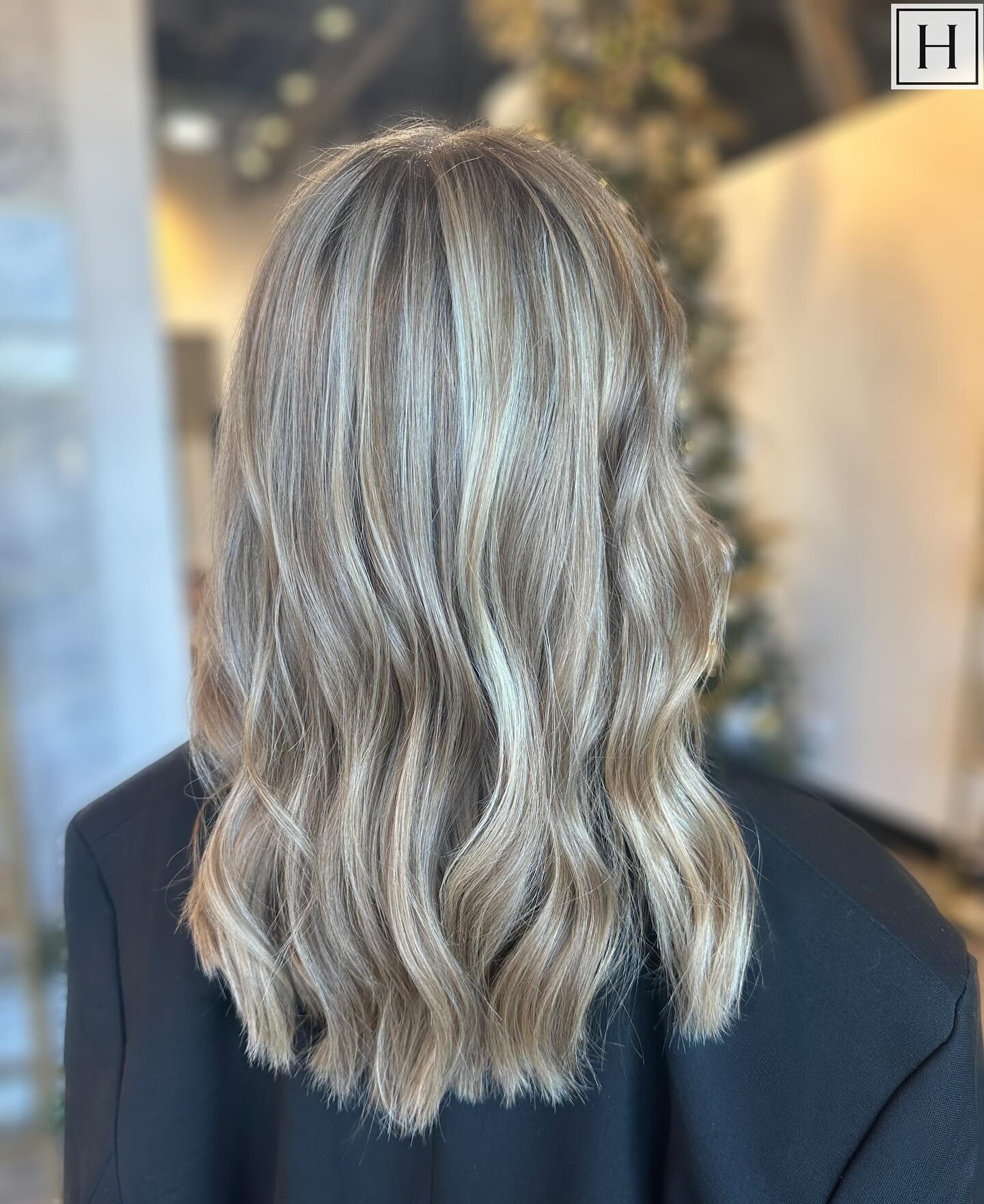 Hair is done &amp; she&rsquo;s ready for business 🩵

Stylist: @hairby_alyssab

#hair #hairstylist #hairsalon #hydechapin #blonde #blonding #chapinsc #chapincommons #lakemurray #lakelife