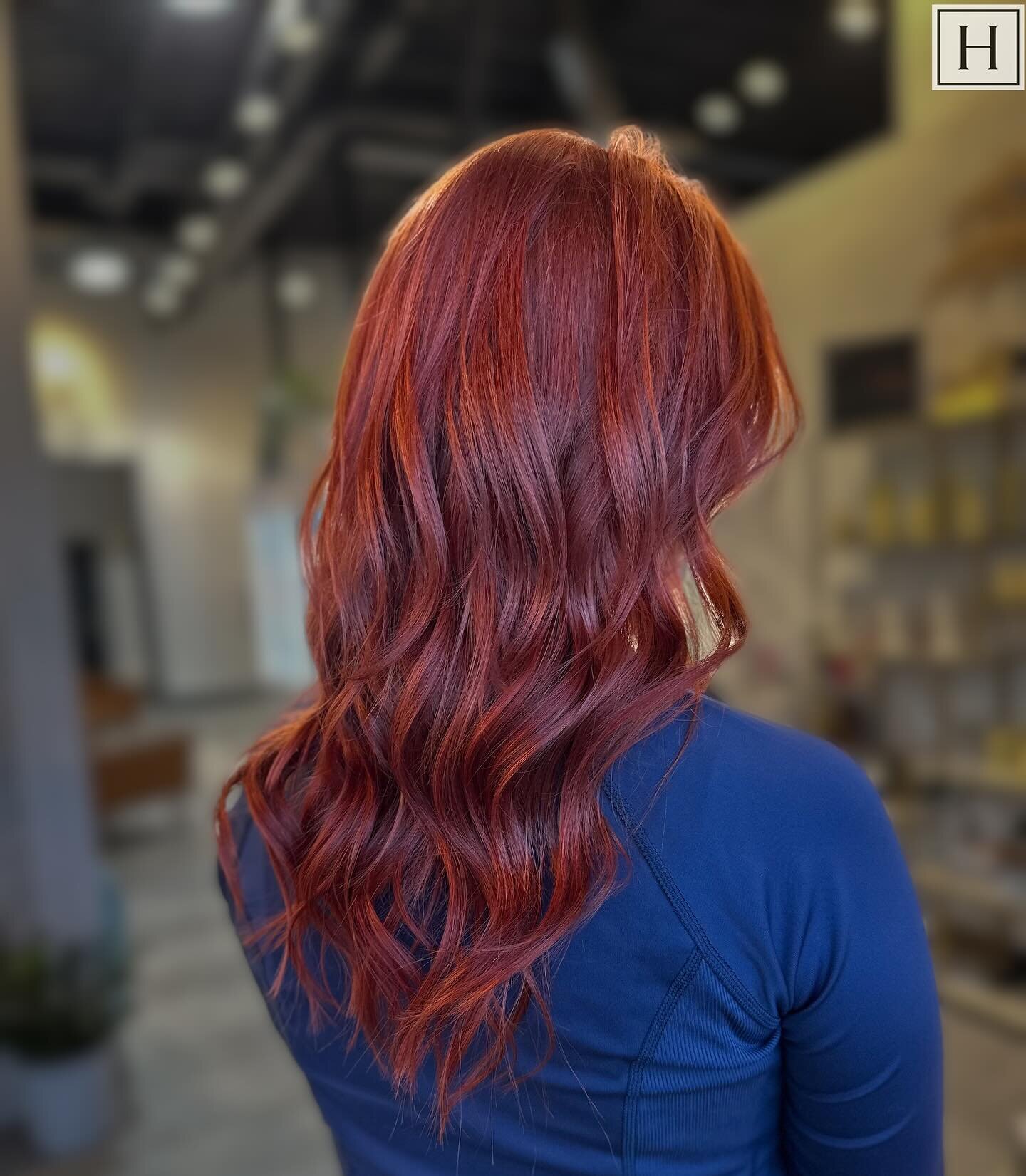 A little bit of color &amp; some 16&rdquo; tape-in extensions have her looking R E A D Y for February 14th! 😍❤️

Stylist: @_daisydoesmyhair 

#hair #hairstylist #hairsalon #hydesalon #hydechapin #chapinsc #chapincommons #lakemurray #lakemurraysc #la