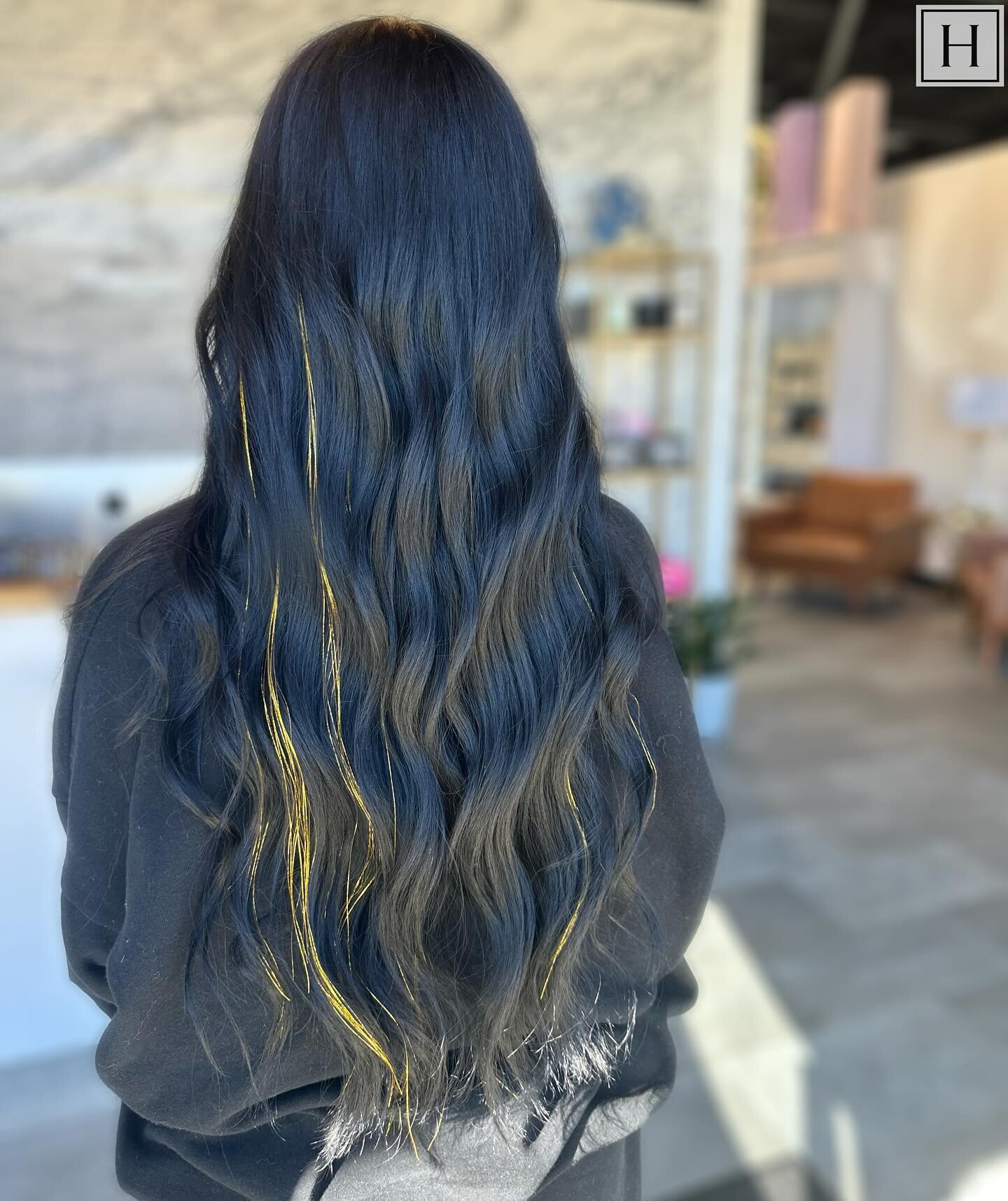 Blue black 💙🖤 (&amp; gold) 🤪

Stylist: @stylesbyrachelb 

#hair #hairsalon #hairstylist #hydesalon #hydechapin #chapinsc #chapincommons #lakelife #lakemurraysc #lakemurray #lakemurraycountry #bluehair #fairyhair #gold