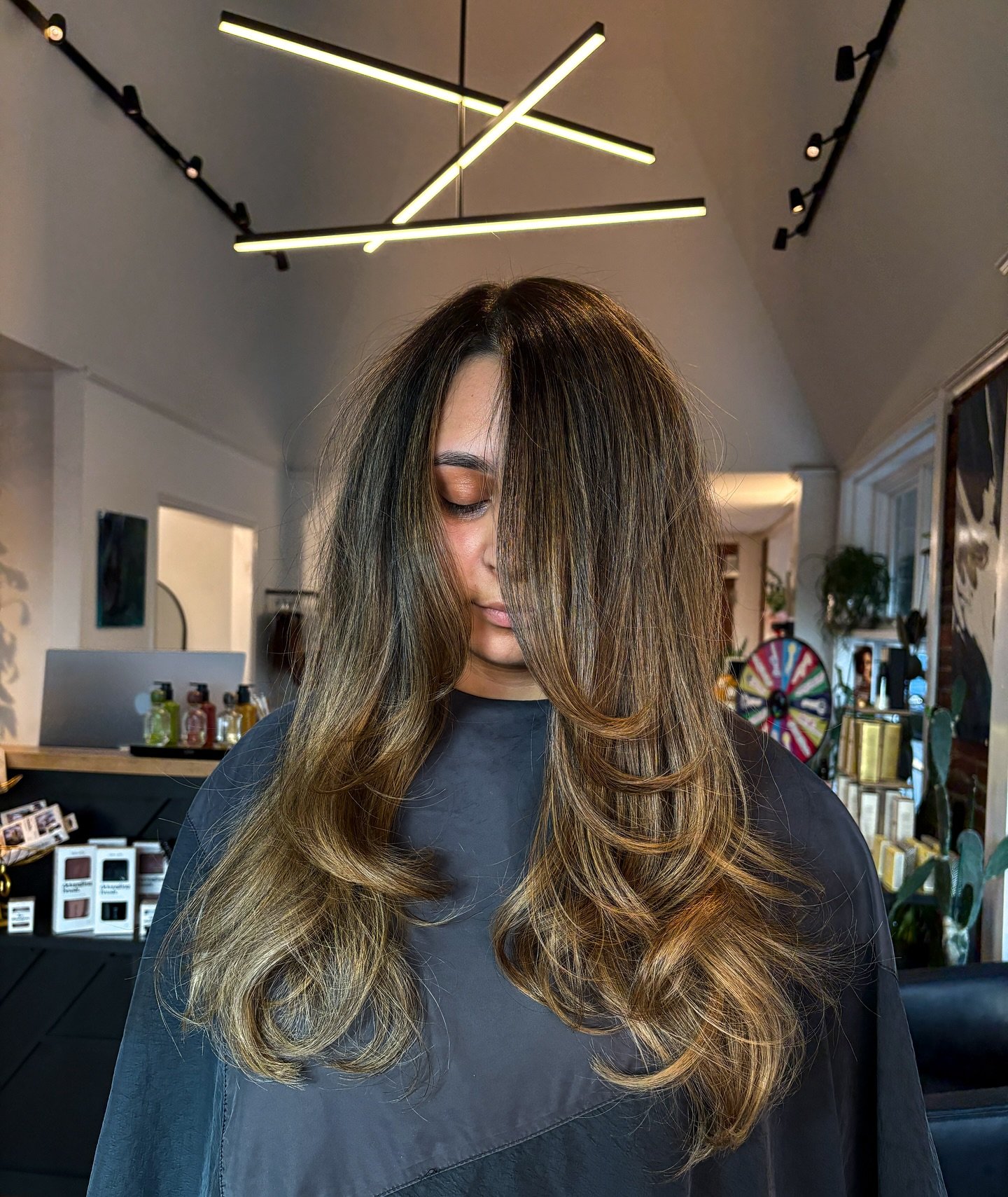 Proof that dream hair isn&rsquo;t just on a Pinterest board🎯

Stylist: @hairbydawsynswygert 

📞: 803.667.9606
🖥️: www.Hyde.Salon

#hyde #hairgoals #hairoftheday #moodboard #columbiasc #oribe #goldwellcolor #kerastase #healthyhair #columbiaschairst