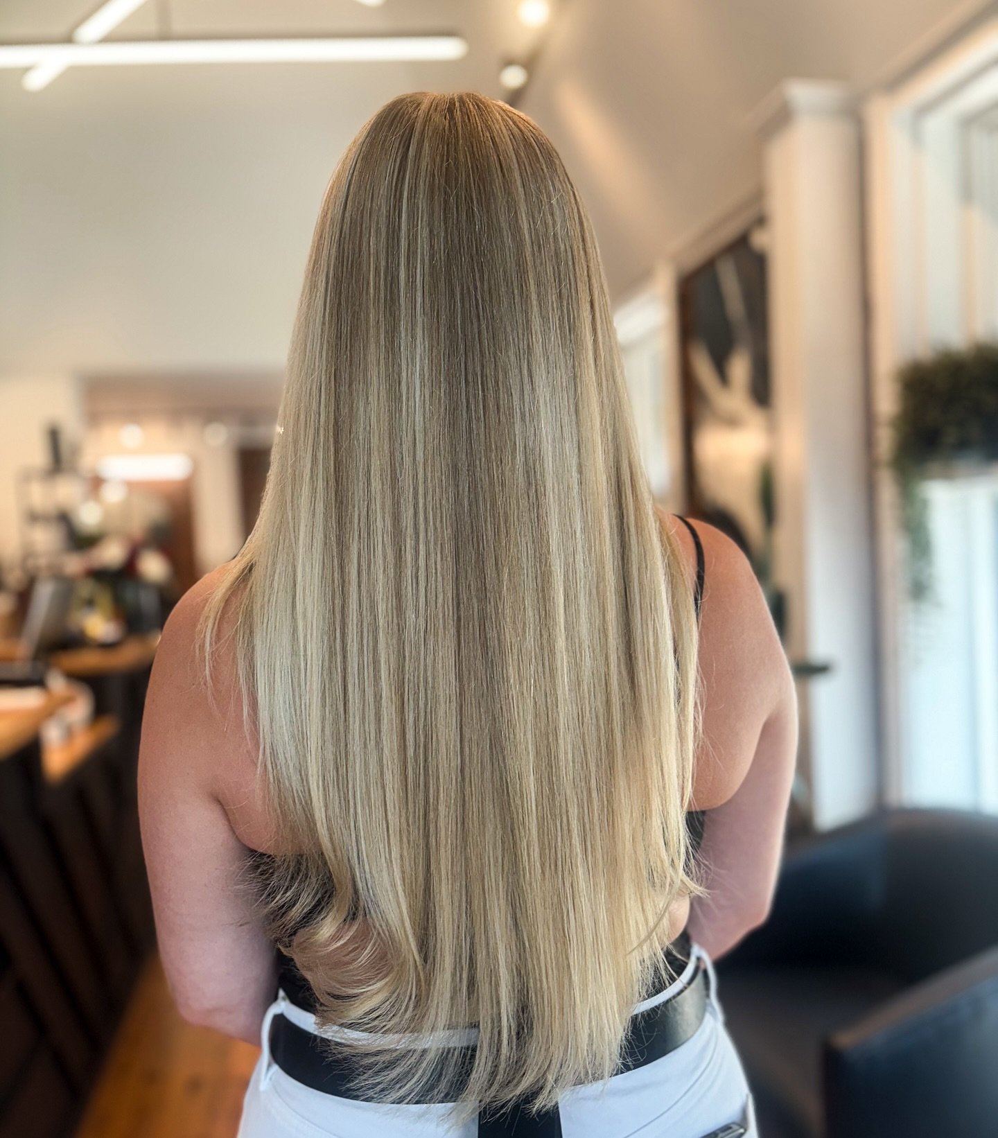 When your blonde is bright, healthy, and grows out like a dream, that’s when you know it’s been done right.
Stylist: @courtneysoxhair 
You can’t buy confidence — but you can get your hair done at Hyde. And honestly? Same thi