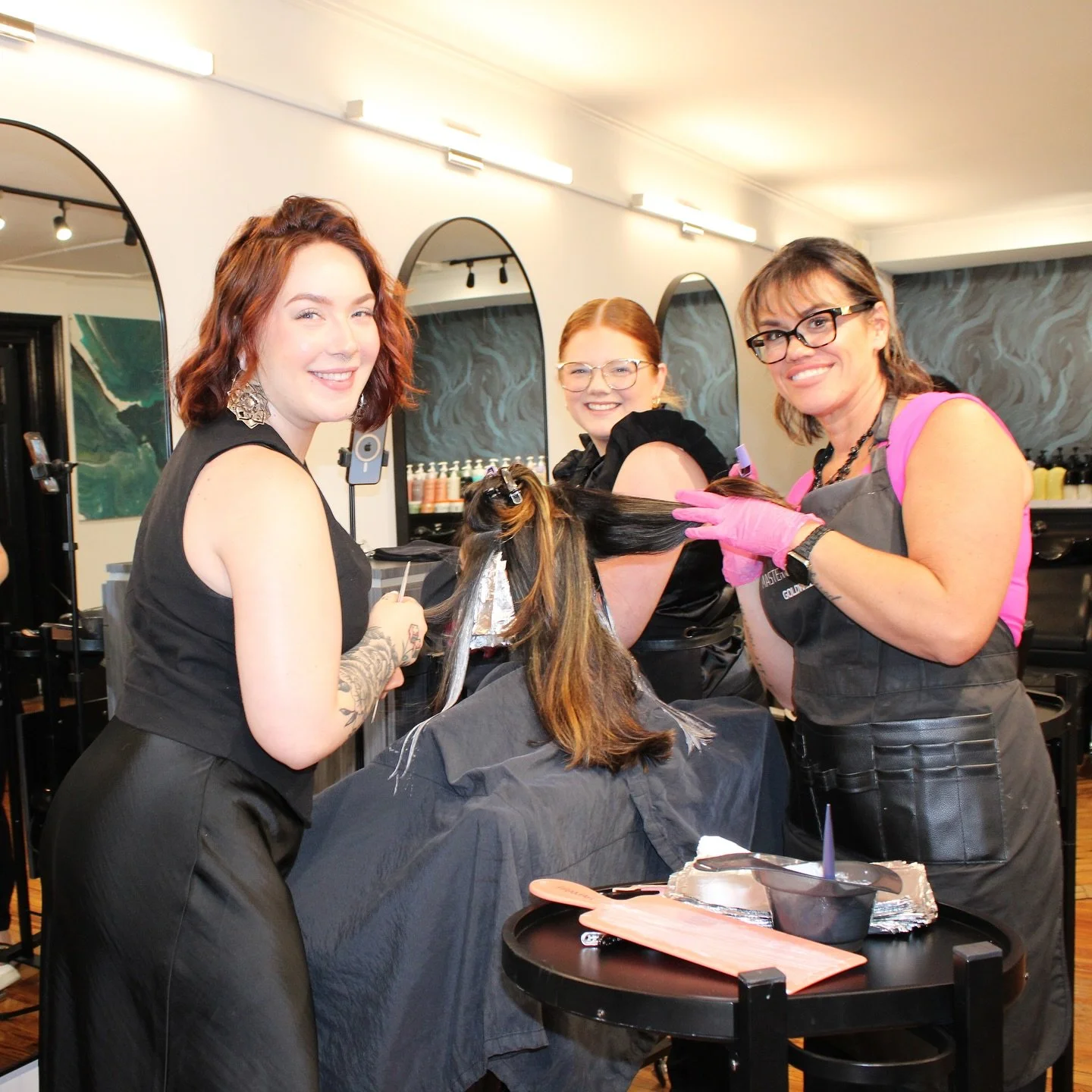 β¨This is what a dream team looks like β¨
At Hyde Vista, we don’t just work next to each other—we show up for each other. Every guest gets the benefit of a whole team of talent working together to make the magic happen! 
π: 803.667.9606