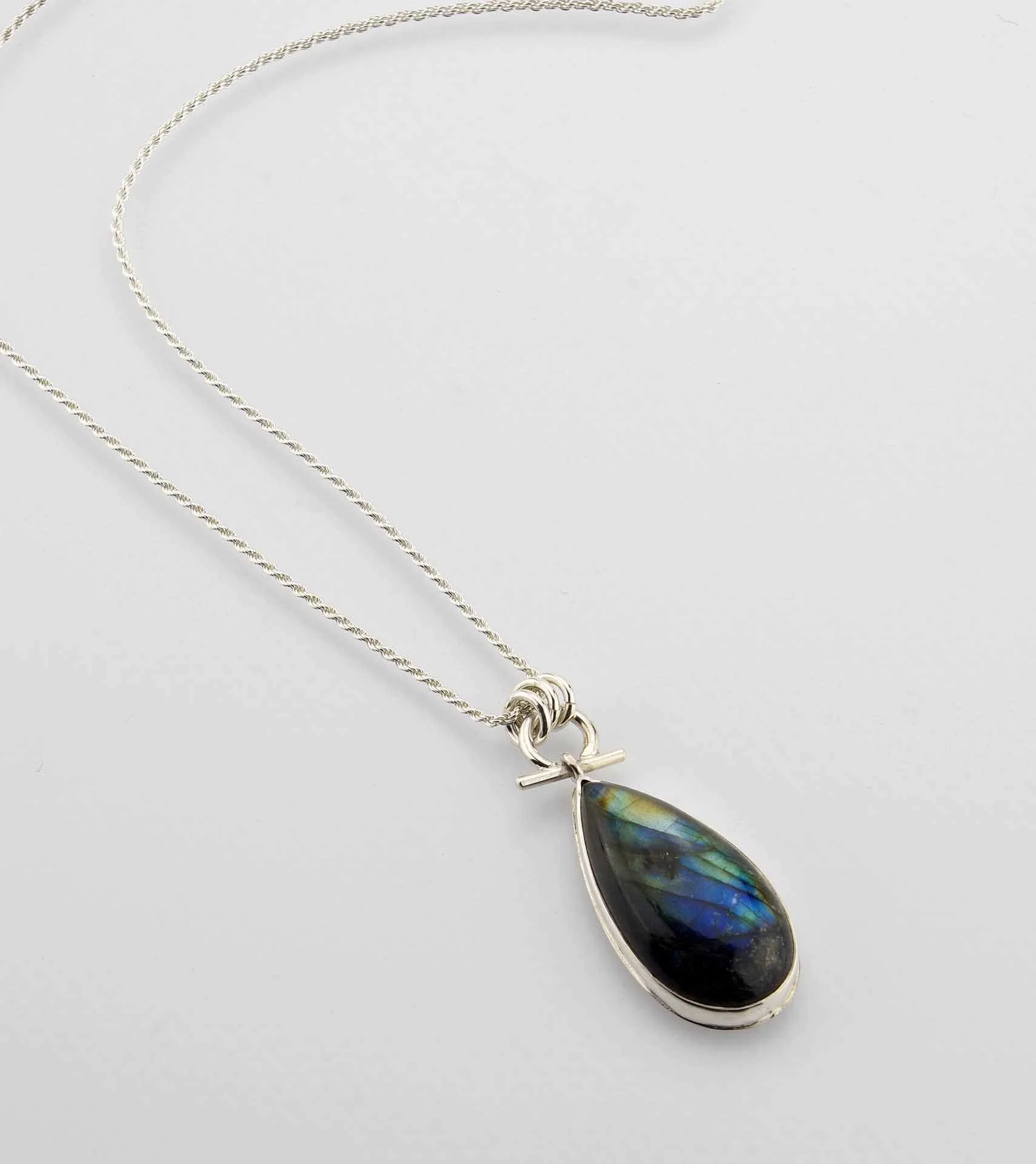 Labradorite pendant