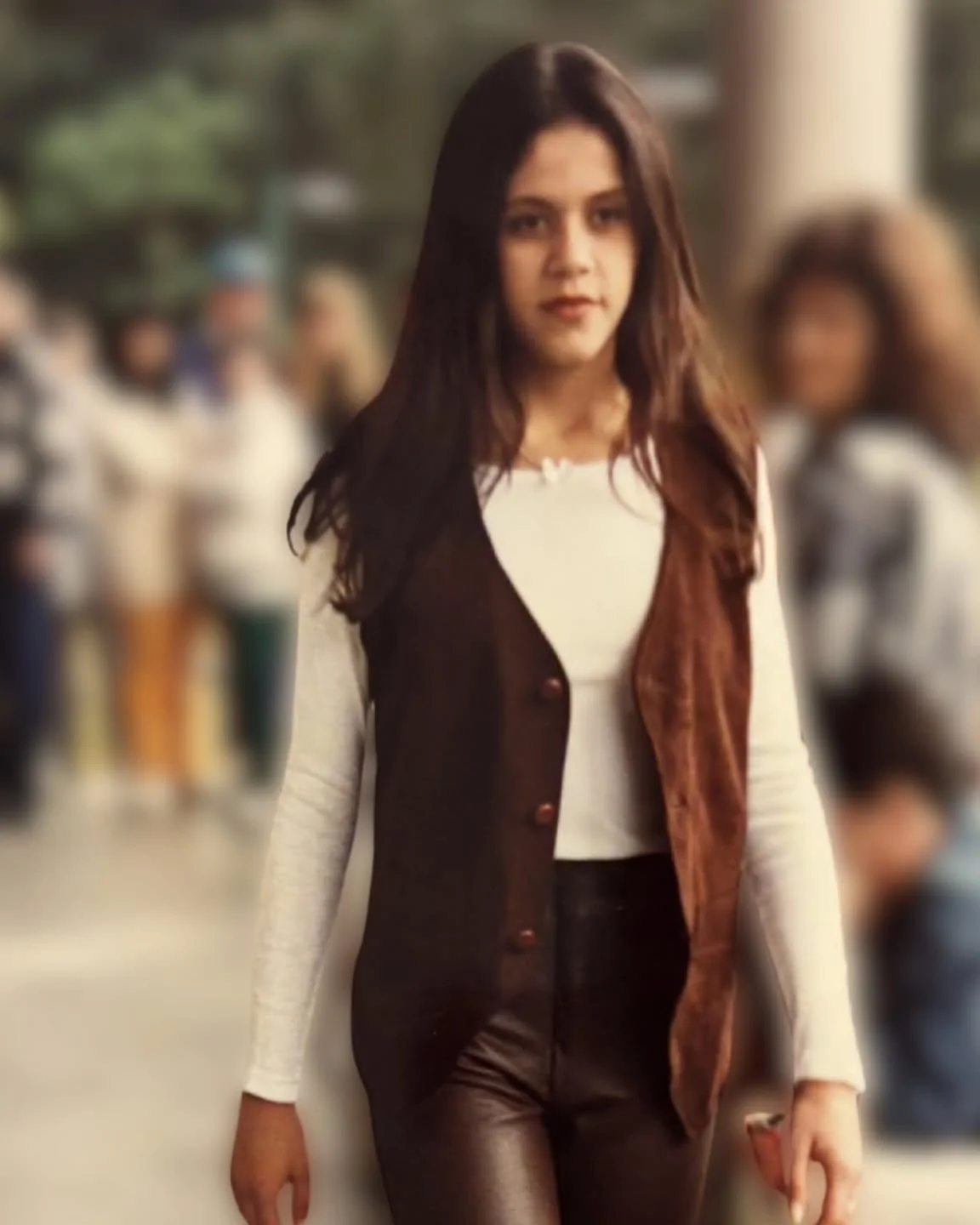 Existe uma ideia de que pessoas confiantes j&aacute; nasceram assim, mas a minha hist&oacute;ria mostra o contr&aacute;rio.

Eu fui uma crian&ccedil;a e adolescente insegura, com autoestima baixa e dificuldade de me posicionar. Vivi por anos com ansi
