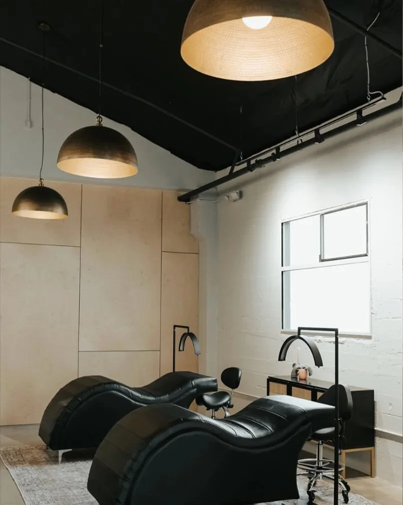 Modern sleek ergonomics. 

Lash + Relax + Repeat 

🖤