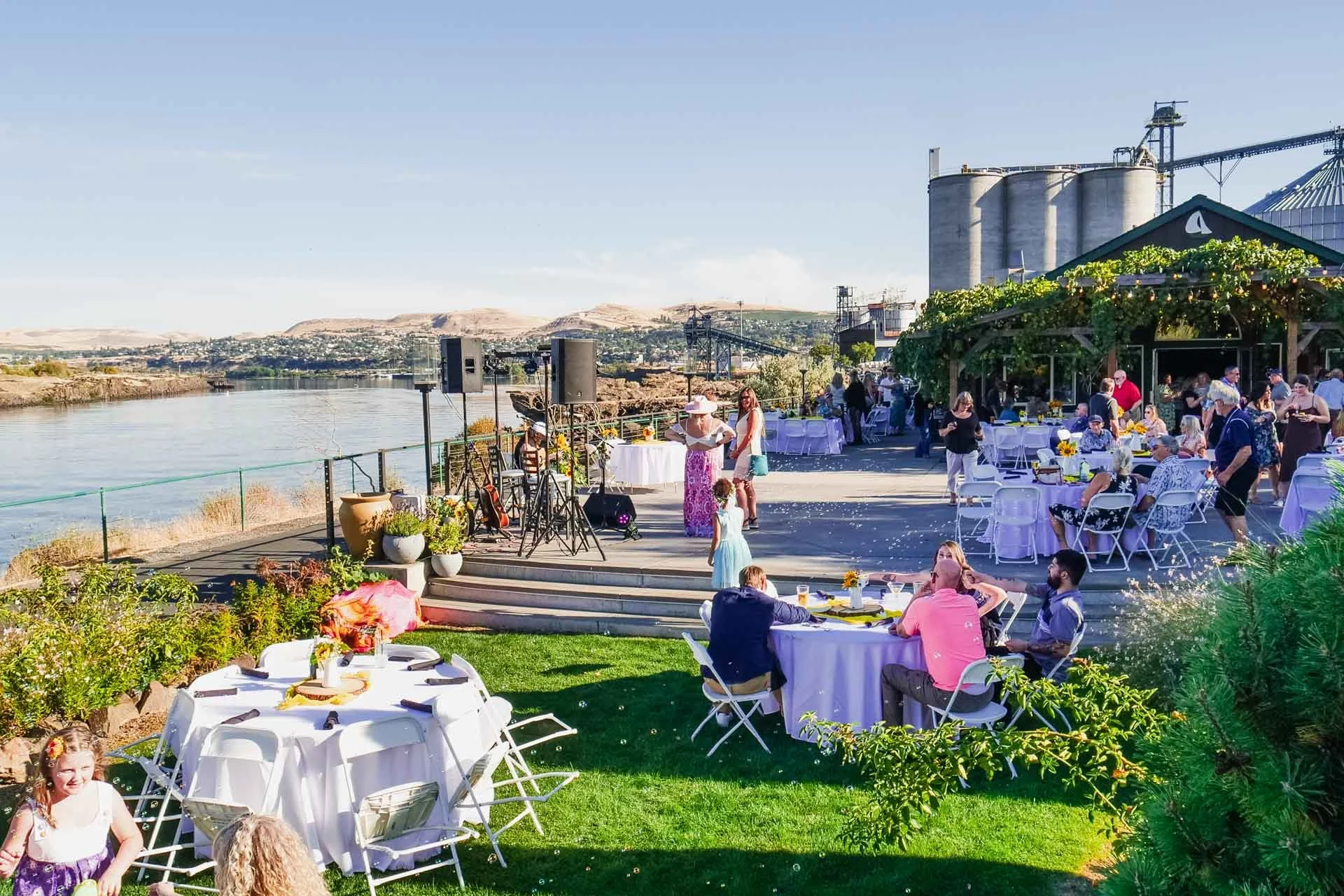 Bargeway Wedding Venue In The Dalles Top Rated-154.jpg