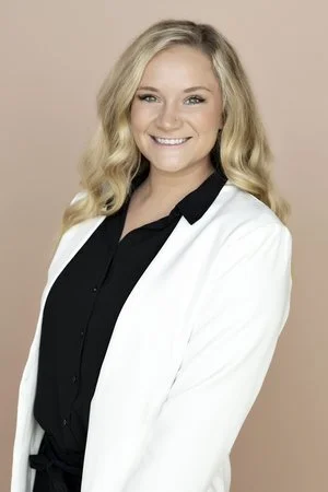 <b>Codee Myers</b> </br>Support Staff</br><i style="text-decoration: underline; color: #5EBFA9;">Meet Codee</i>