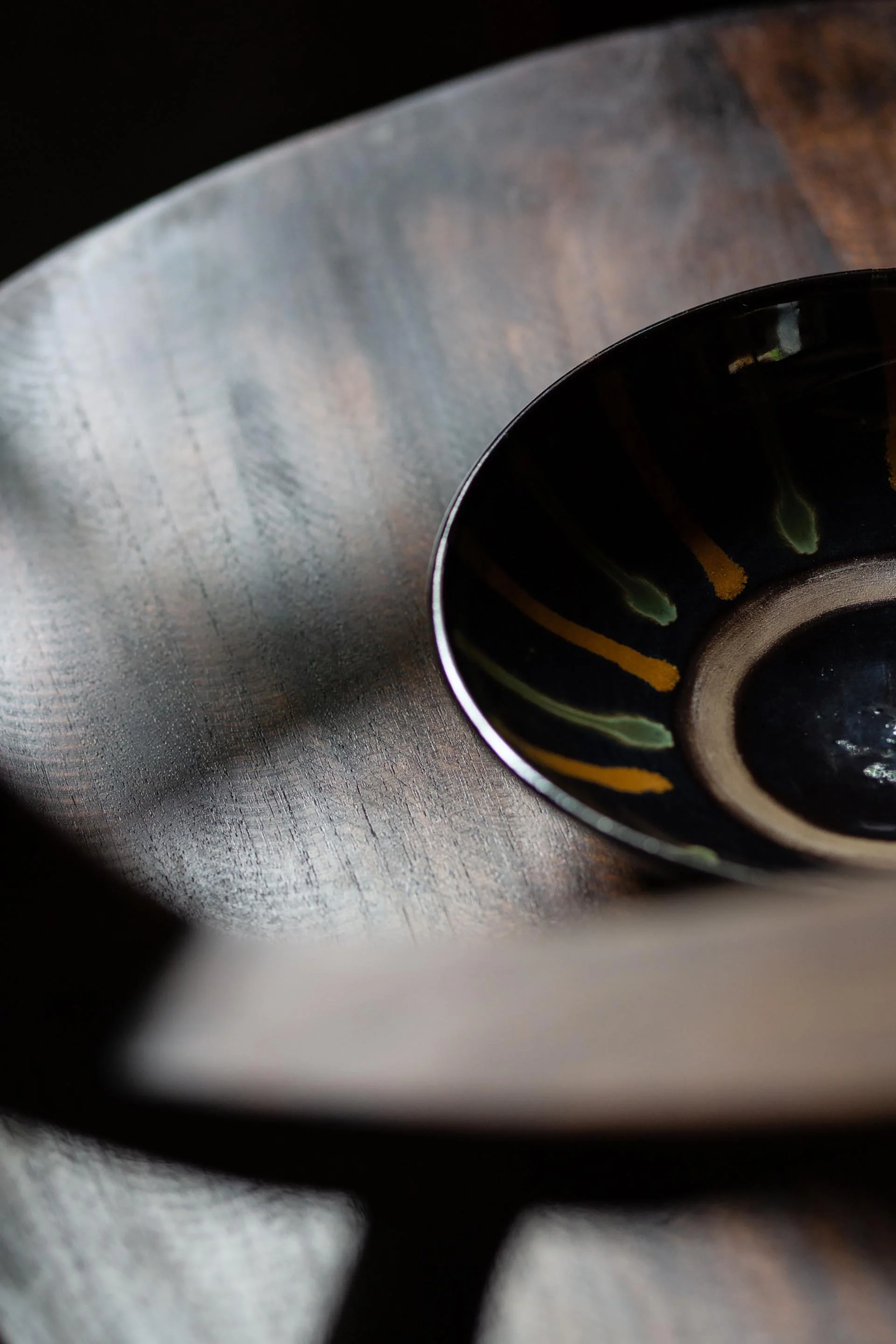 maison-tombo-showa-plate-onta-ware-japan.jpg