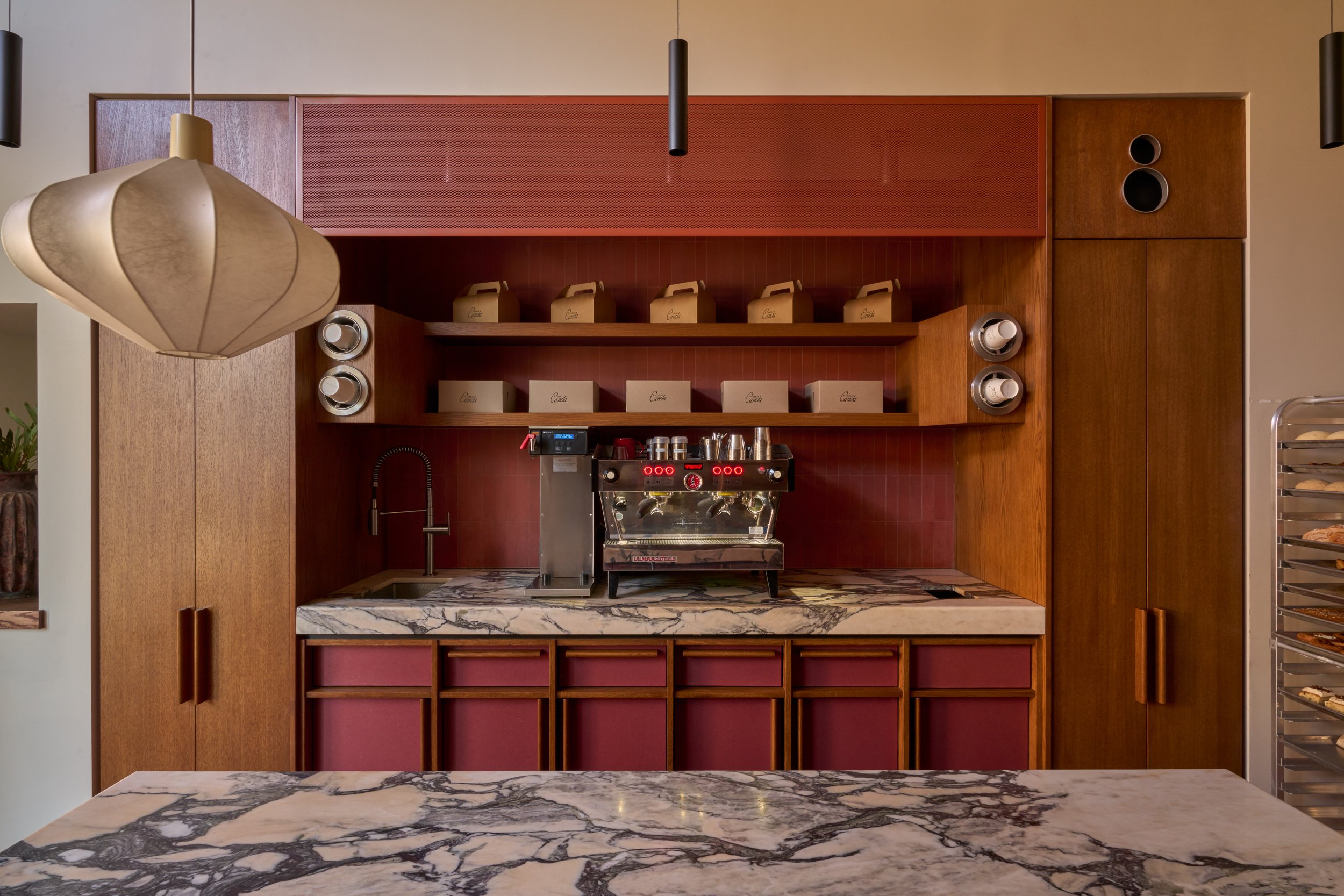 Design by studio lena, 
Picture by Kort Havens