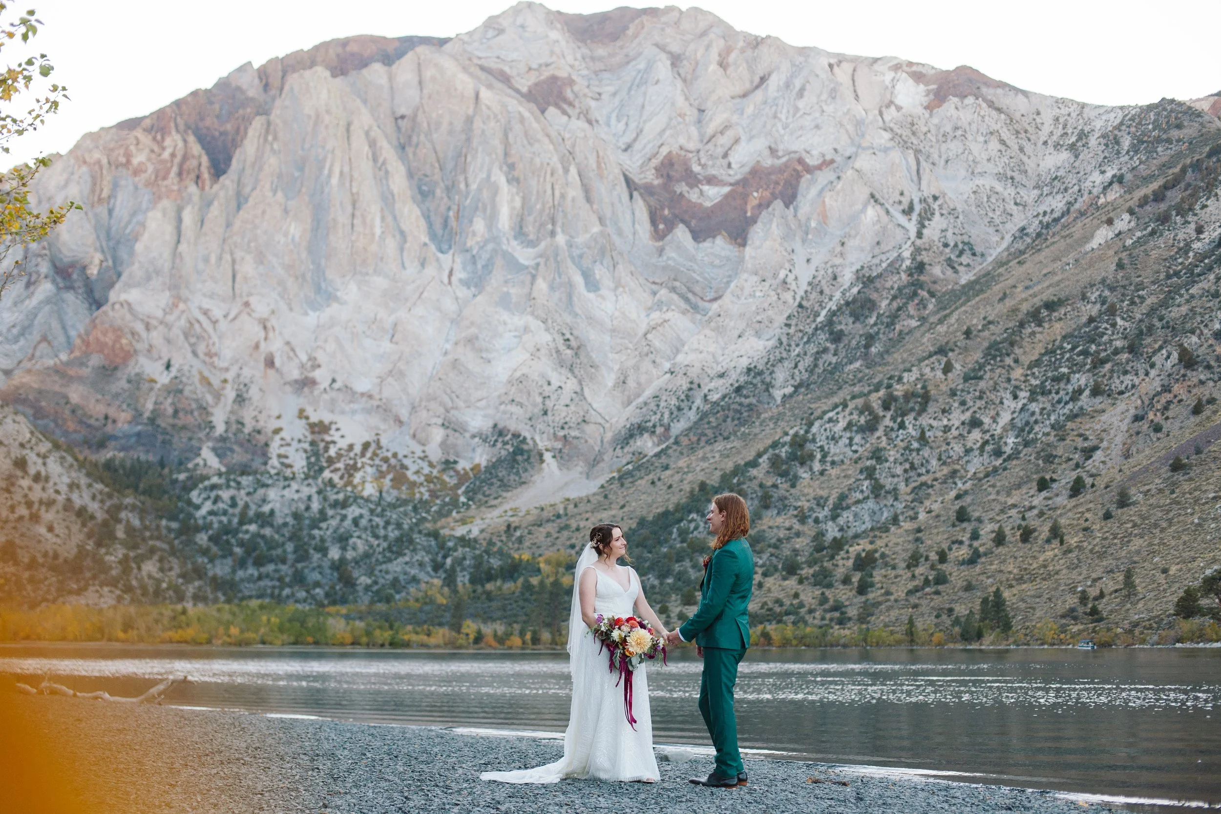 When Should You Book a Wedding Florist for a Mammoth Lakes Wedding?