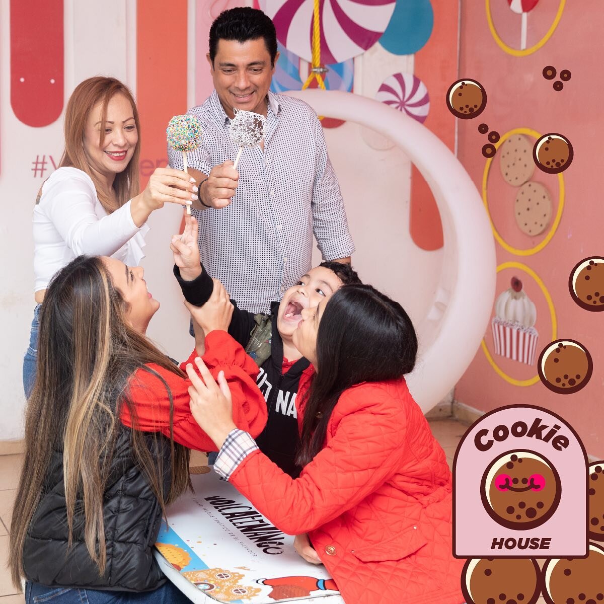 ¡Ven a la Cookie House en Candyland y vive una experiencia dulce e inolvidable! 🍪🍫 En nuestra casa de galletas🔥🍢 ¡Una actividad perfecta para todas las edades! Descubre el verdadero sabor de la felicidad en Volcatenango. 🌟 ¿Qu