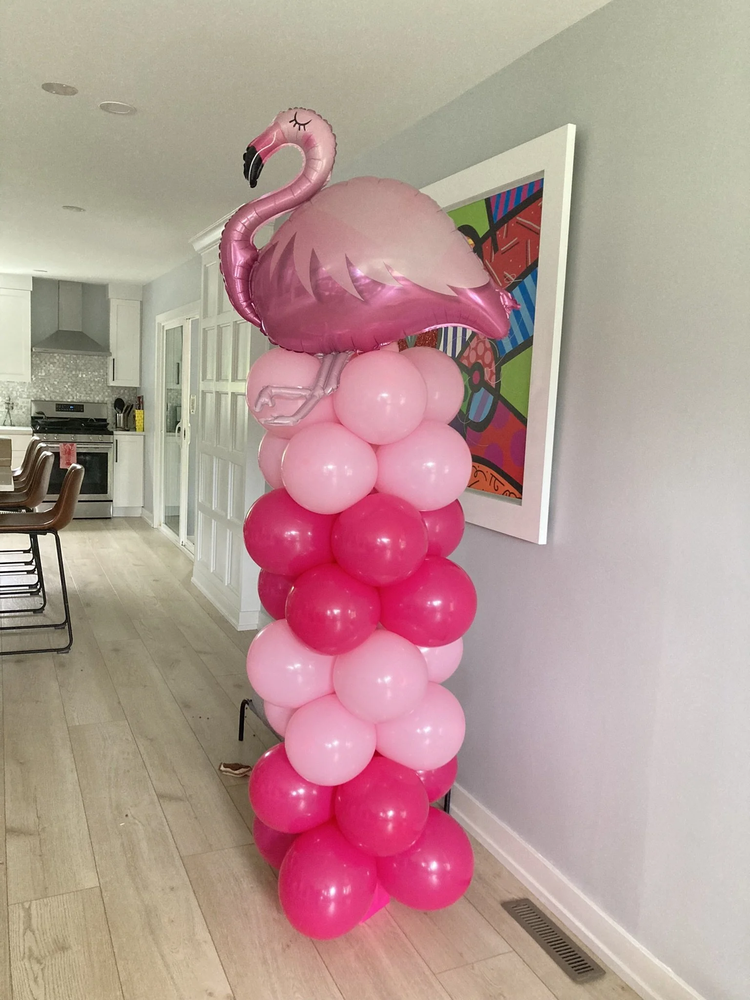 Flamingo Balloon Column