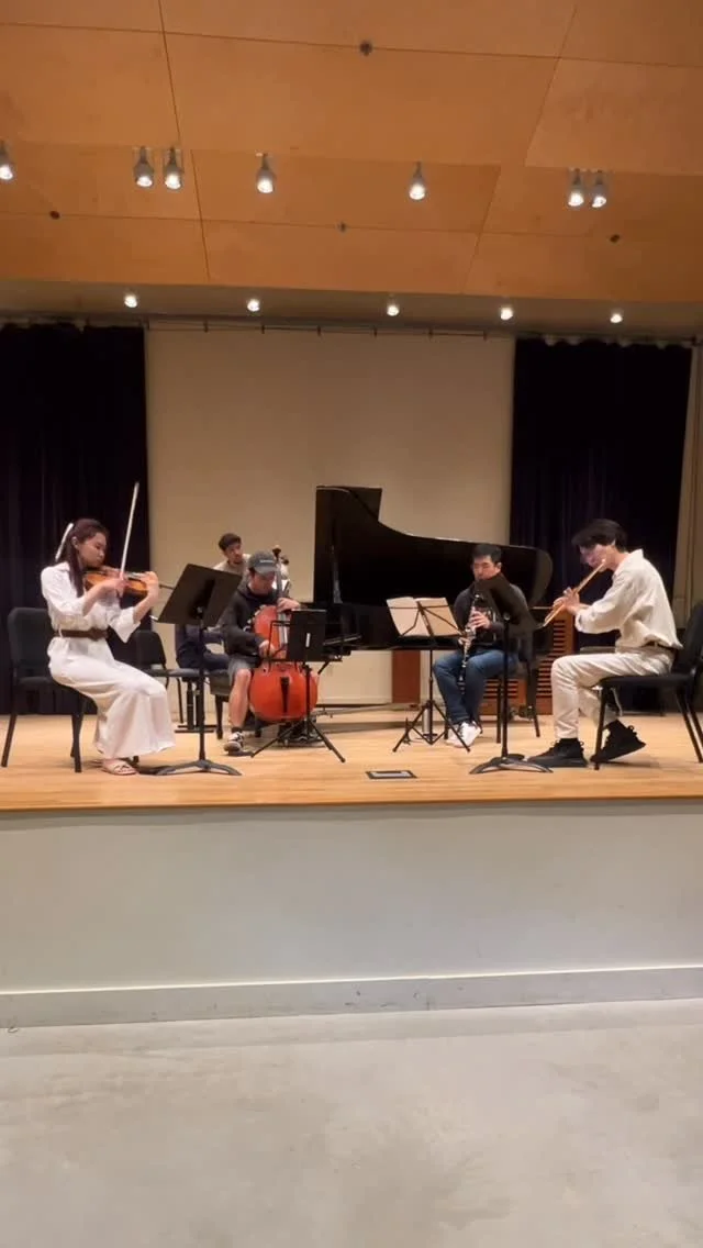 In love with how🔥 this ending is. Had a blast diving into this amazing piece with these incredible musicians🥰
~~~
💡
~~~
🎼Schoenberg/Webern chamber symphony no.1
•
•
•
#violinist #violin #violino #violinista #music #musician #musici
