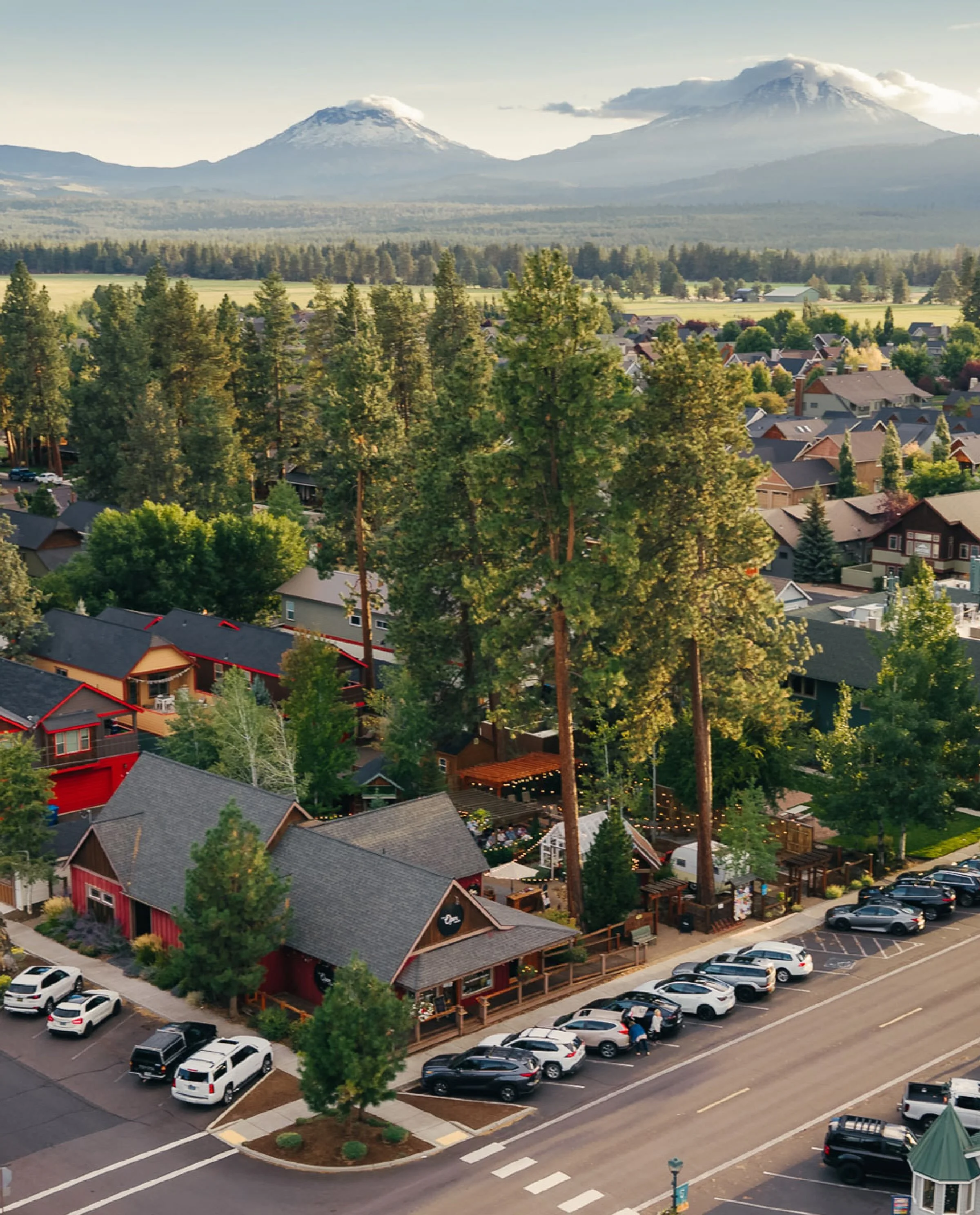 What a joy and privilege it was to work with the wonderful people behind The Open Door, a restaurant, art gallery, and event venue in the heart of Sisters, Oregon. With 26 years of history behind The Rickards Gallery and 14 years of The Open Door, th