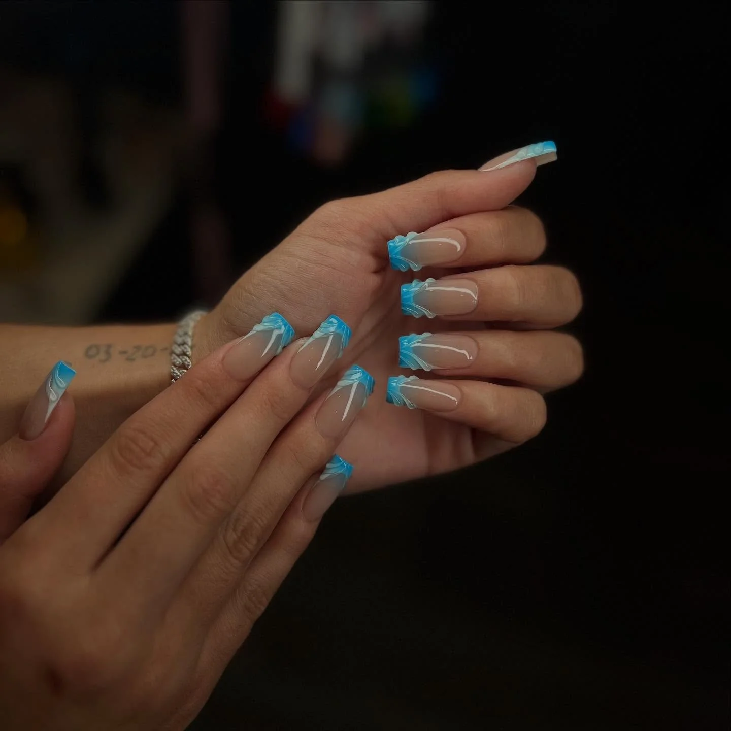 💙🩵🤍 https://www.soljisalonandspa.com
&bull;
&bull;
&bull; 
#explorepage #explore #dippowdernails #acrylicnails #gelxnails #gelmanicure #nails #nailsart #nailsofinstagram #massachusetts #framingham #natick #wellesley #nailart  #nailtech #smallbusin