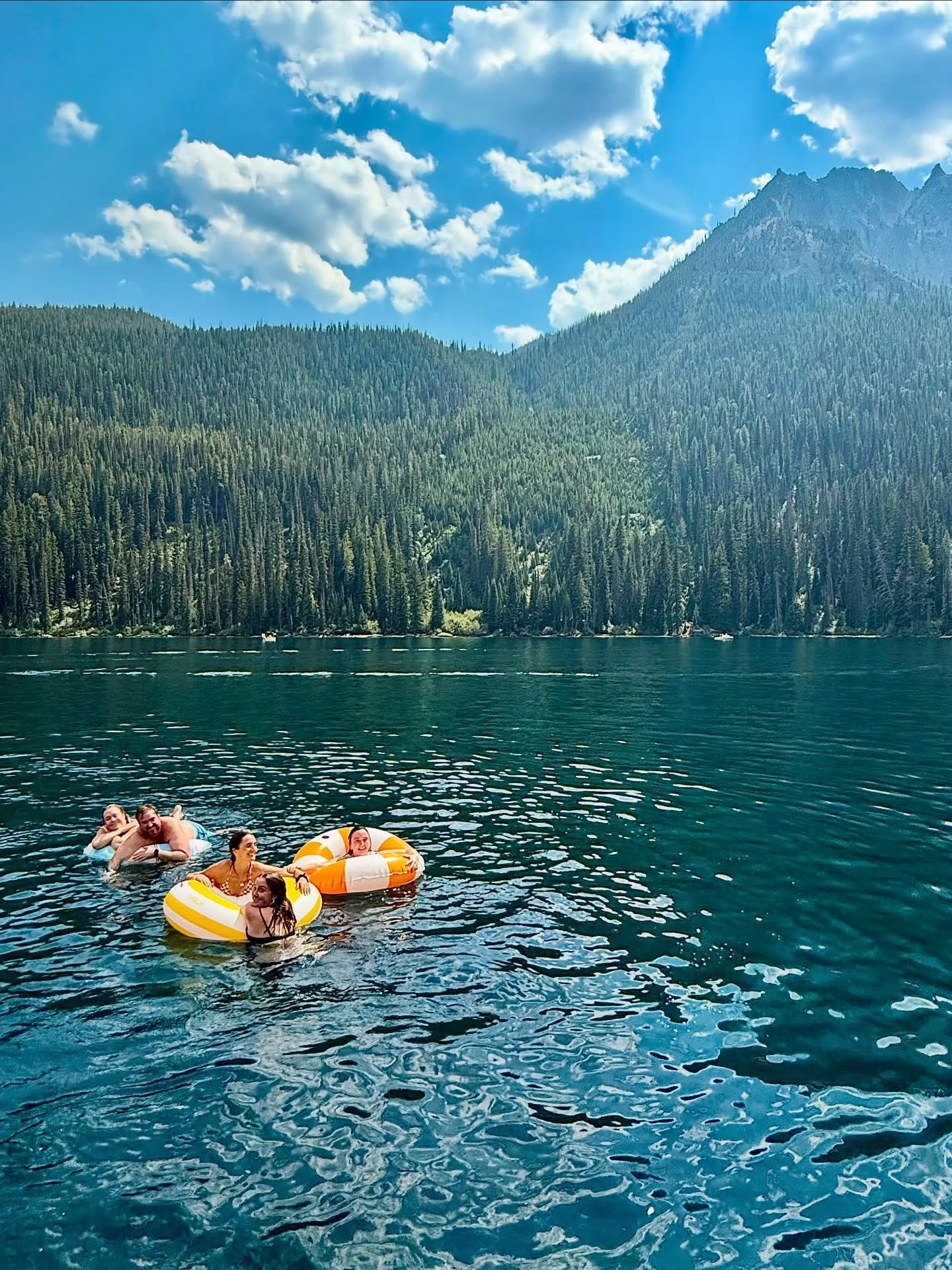 highly recommend an annual trip to the mountains with your bffs 🤠