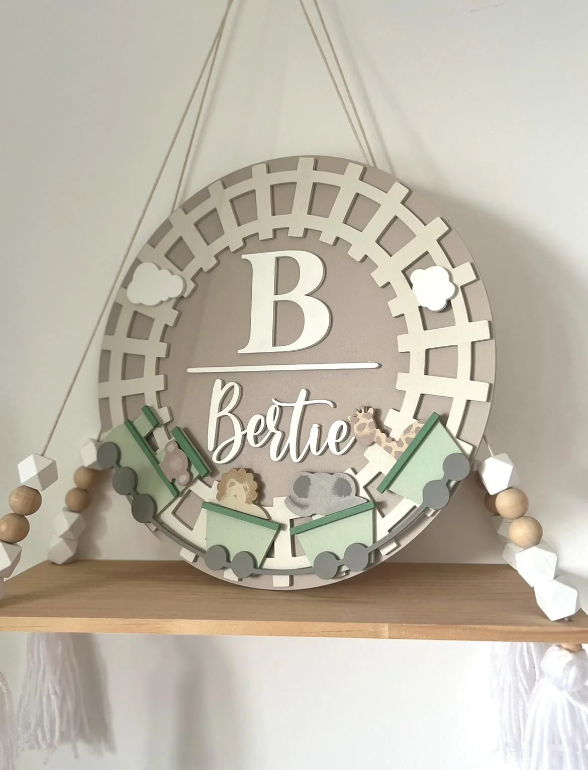 Our newest addition and wow it came out even better than I imagined! 

Now picture choosing your own train colours and the rest of it too 😍🐘🦒 

🔎 Safari Train Plaque 
🎨 Taupe, Egyptian Cotton, Sage
📏 White

#giraffenursery #giraffenurserydecor 
