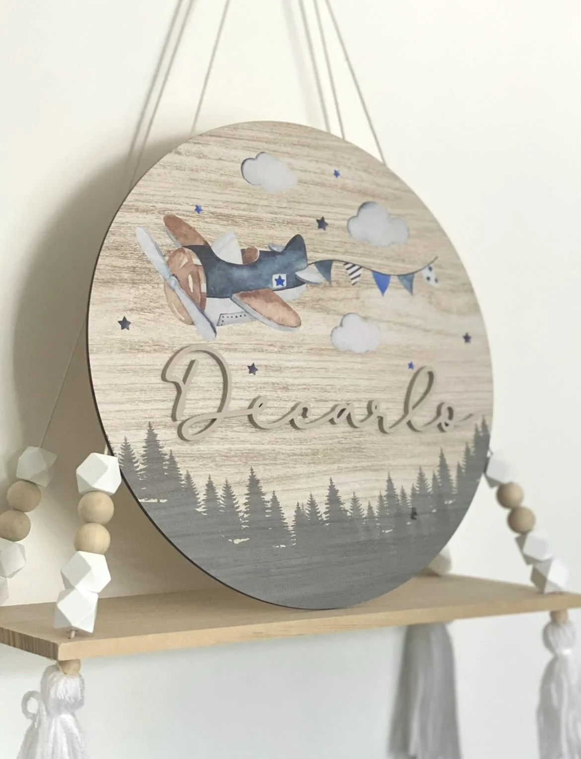 Something for the boys; not bold, or full of characters and bright colours.. just enough to have what they love on it yet still be so aesthetic 😍✈️ 

🔎 Forest Plane Plaque
🎨 Hessian
📏 30cm 

#planenursery #woodlandnursery #neutralnurserydecor