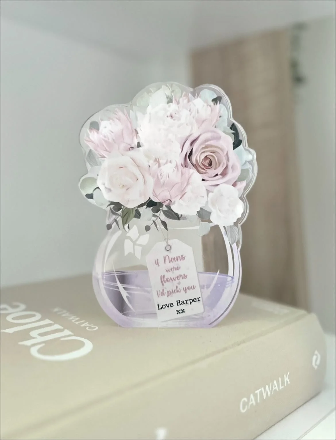 Don&rsquo;t these acrylic vases just make the perfect little gift for mummy&rsquo;s, nanny&rsquo;s and aunties!🥰
Have them personalised with your own wording! 

🔎 Mum/Nan Vase
📏 15cm 

#auntiechristmasgift #mumchristmasgift #nanchristmasgift