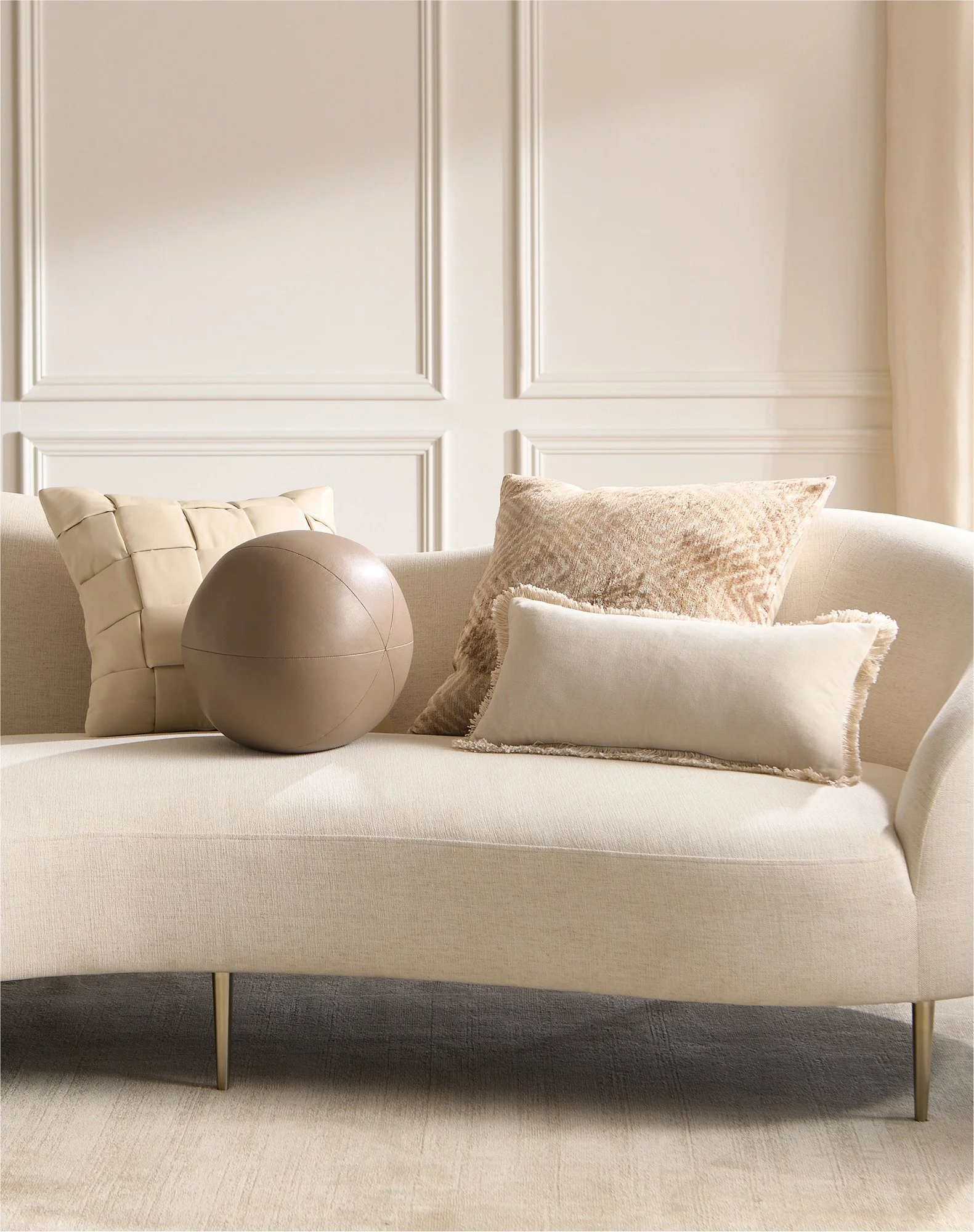 LuxeTxtrdNtrlPllwArrngmntCCVTF25 copy.jpg