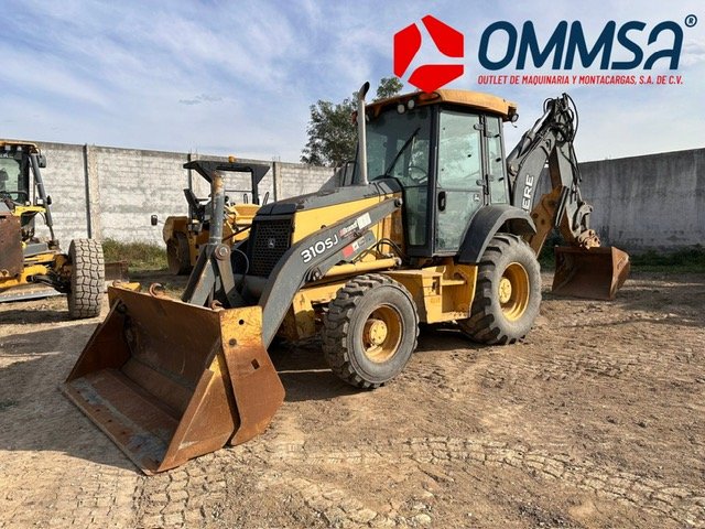 RETROEXCAVADORA 2009 JOHN DEERE MOD 310SJ 4X4 PRECIO $900,000 PESOS MAS IVA / VENDIDA