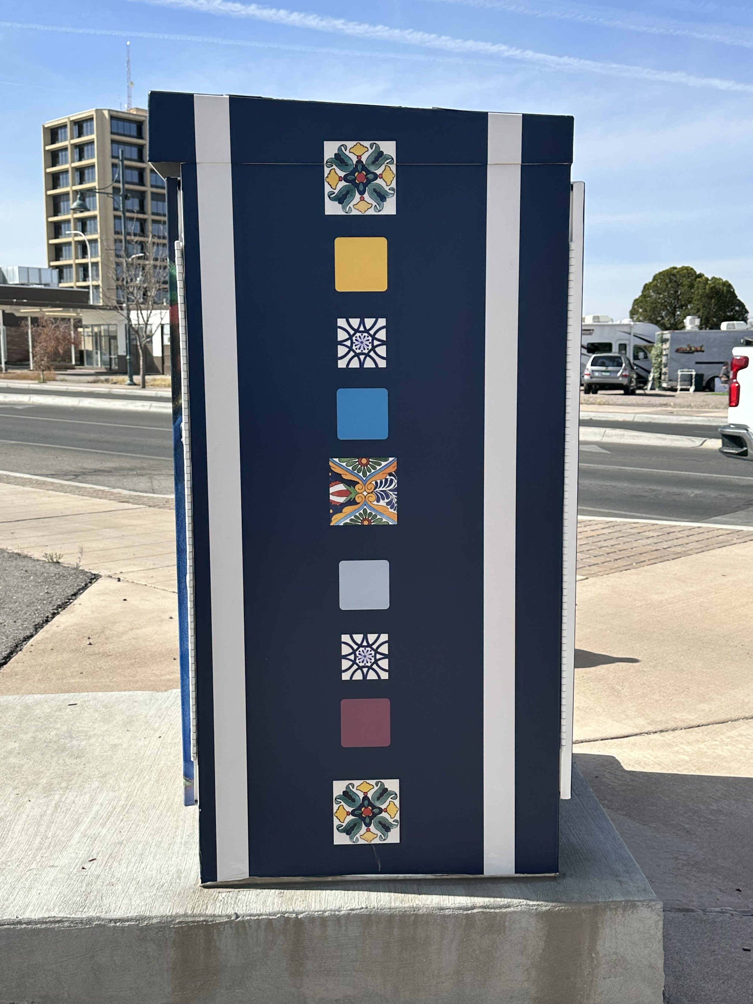 MainSt.Folklorico.Electricalbox.Side1.jpeg