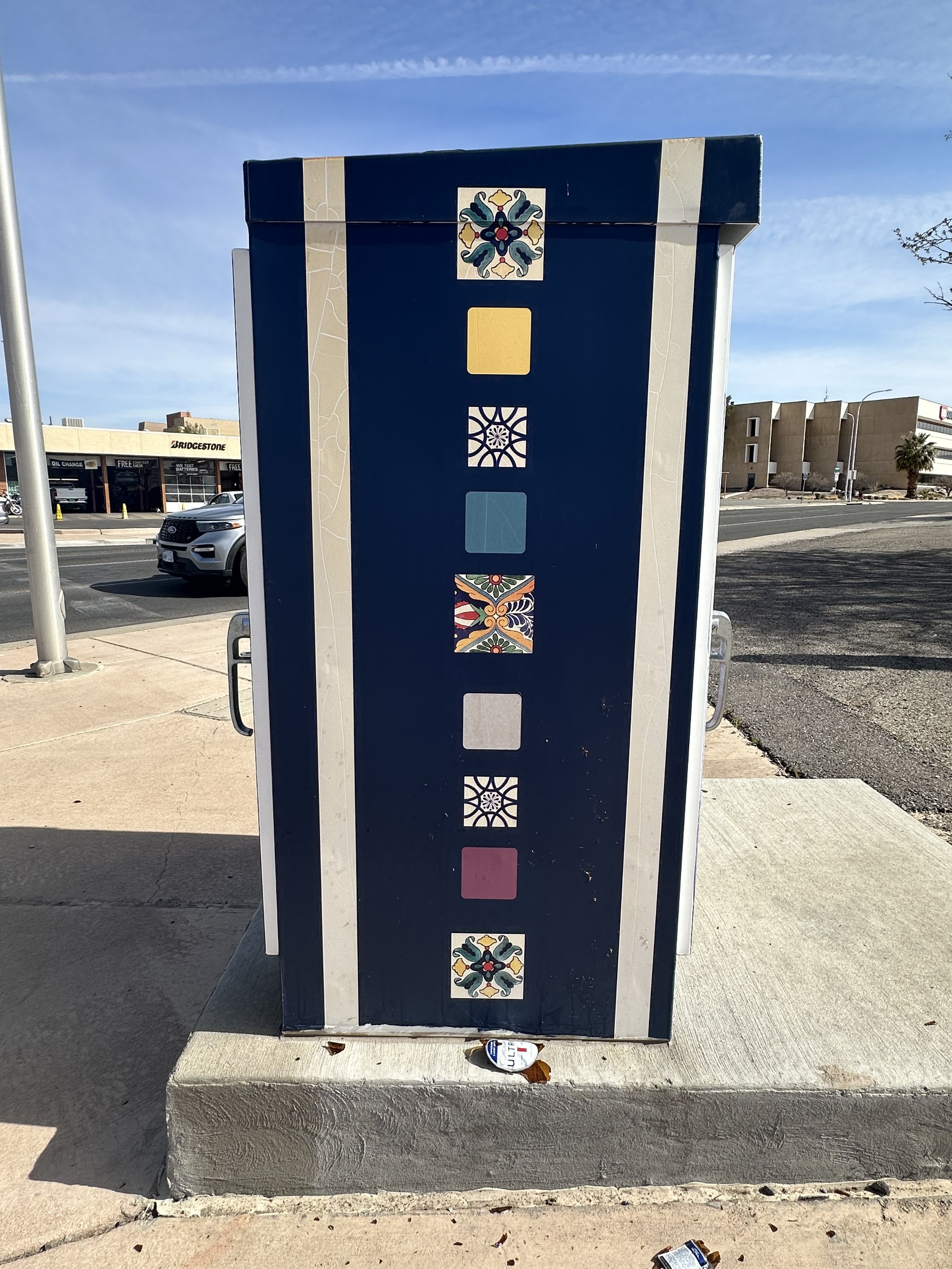 MainSt.Folklorico.Electricalbox.Side2.jpeg