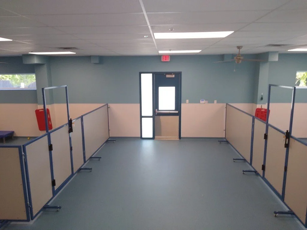 Room Dividers & Entry Chutes — Presidio Custom Kennels NEW