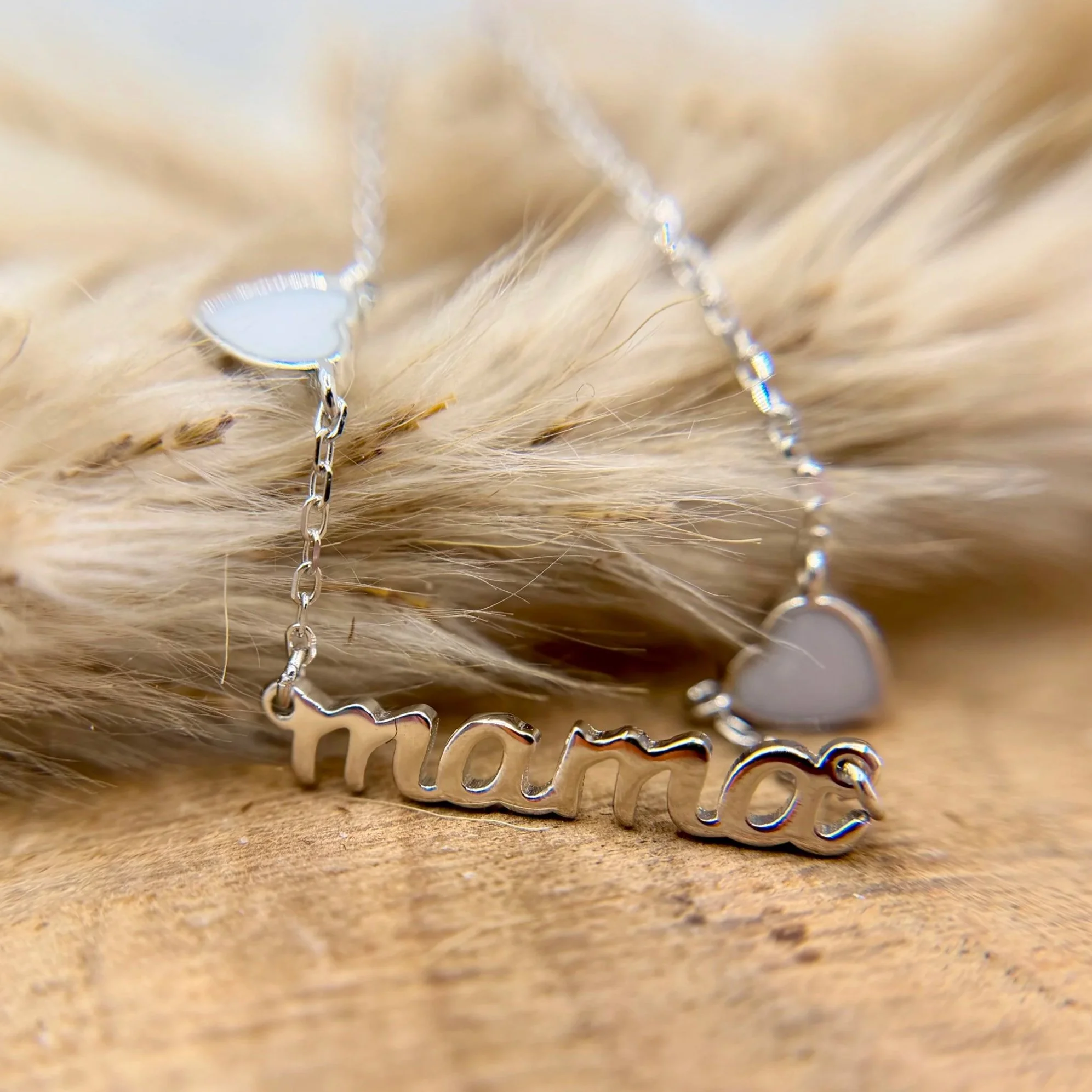 Mama Necklace N9