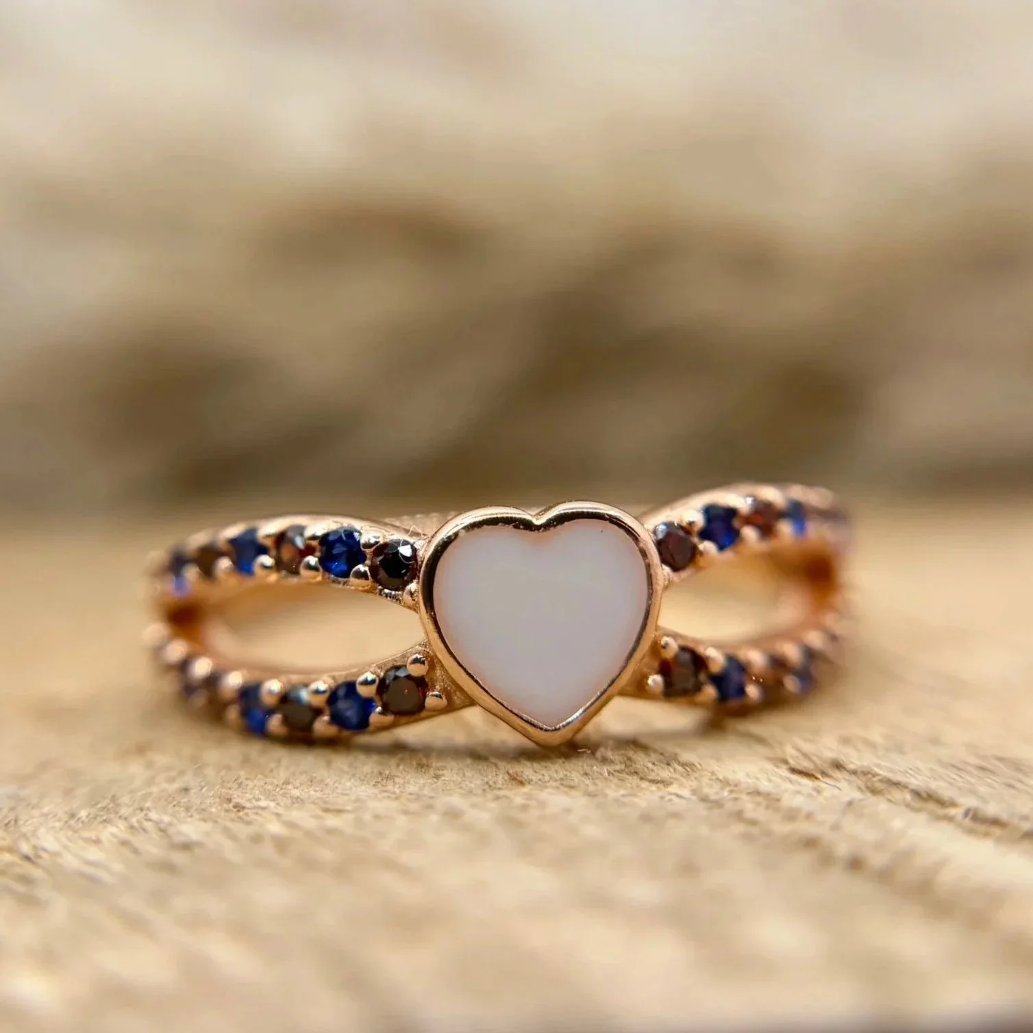 Lovewoven Band