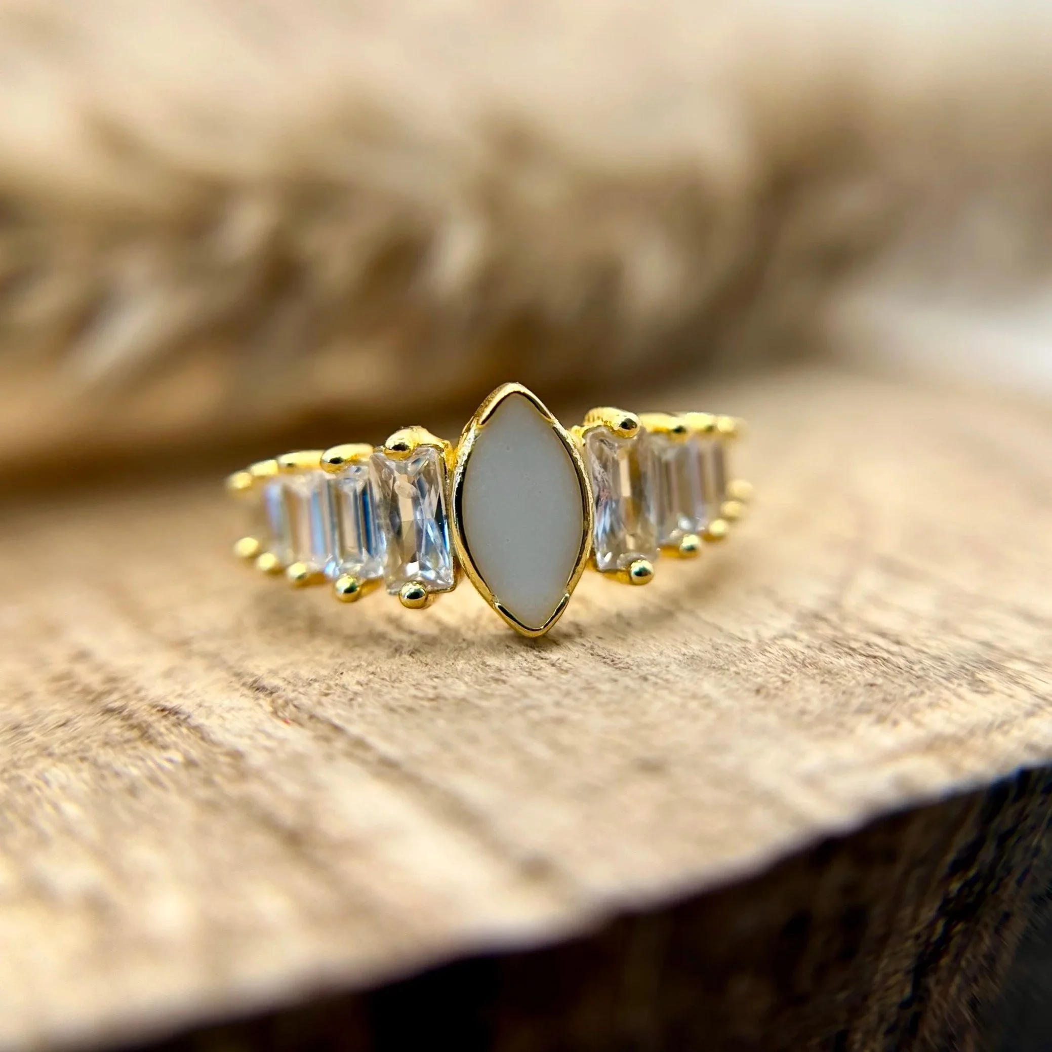 Marquise Grace Band R28