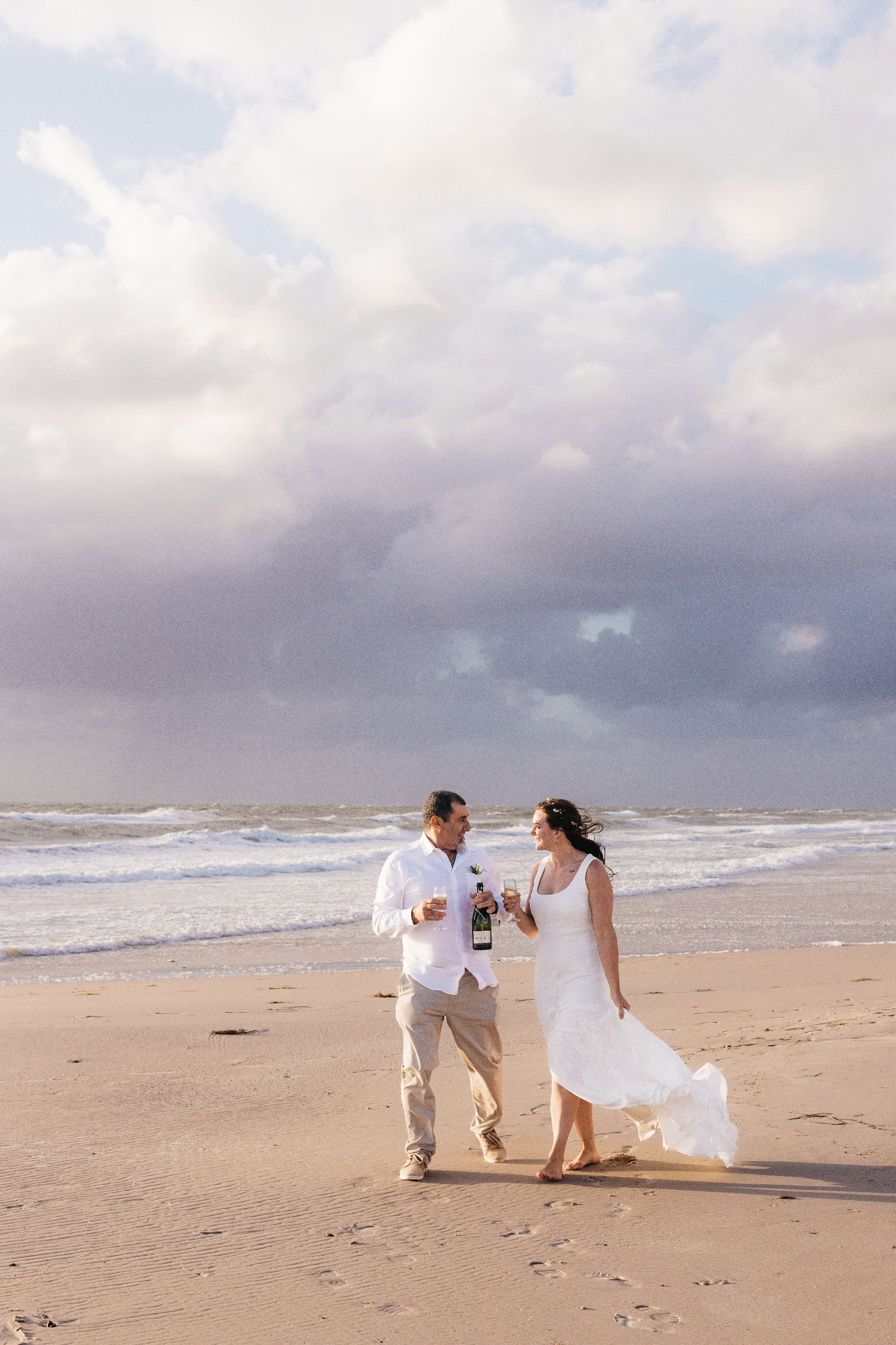 Three reasons to elope in secret.