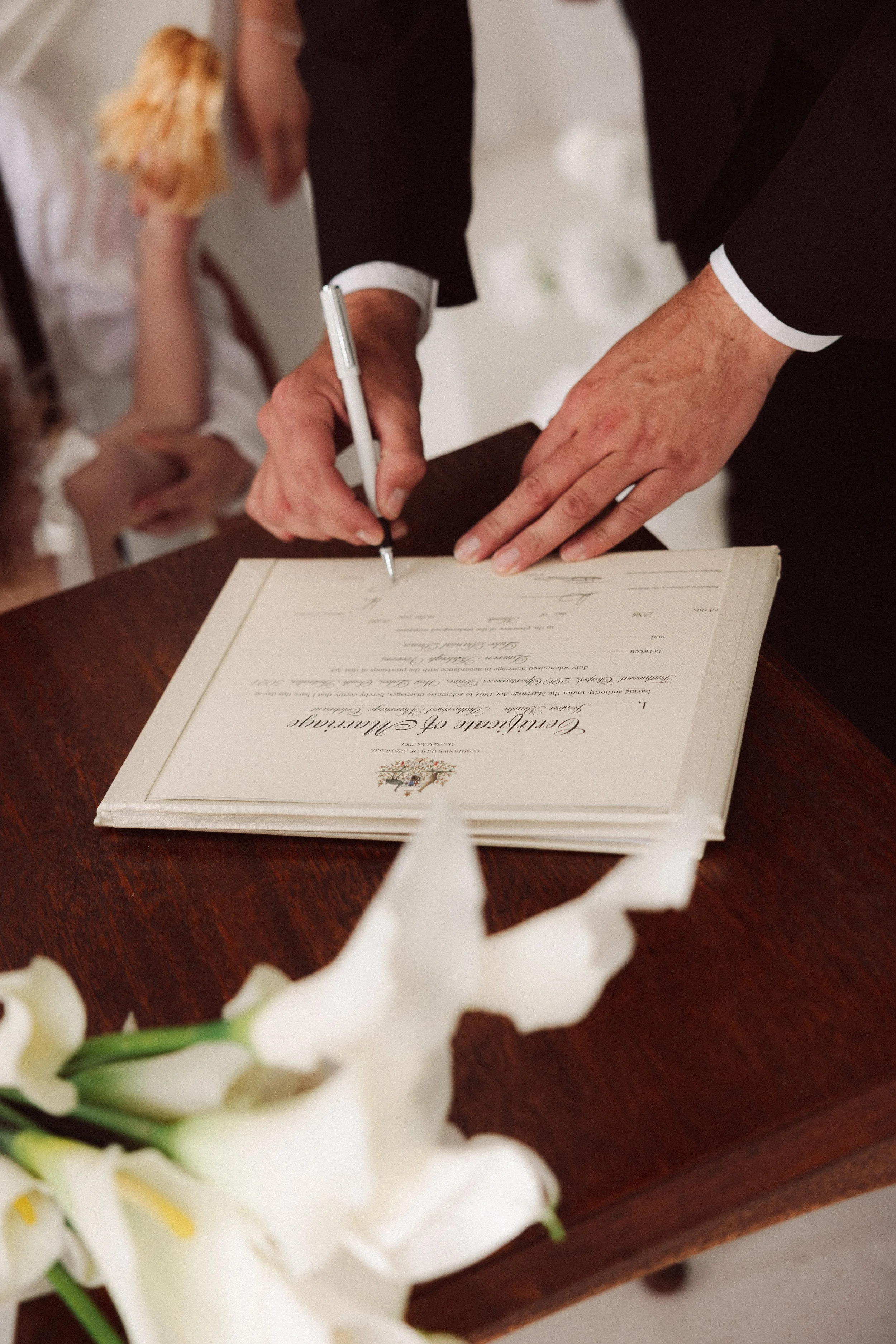lauren and luke previews-36.jpg
