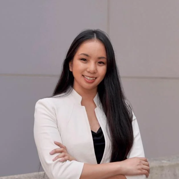  Vietnamese American poet Do Nguyen Mai 