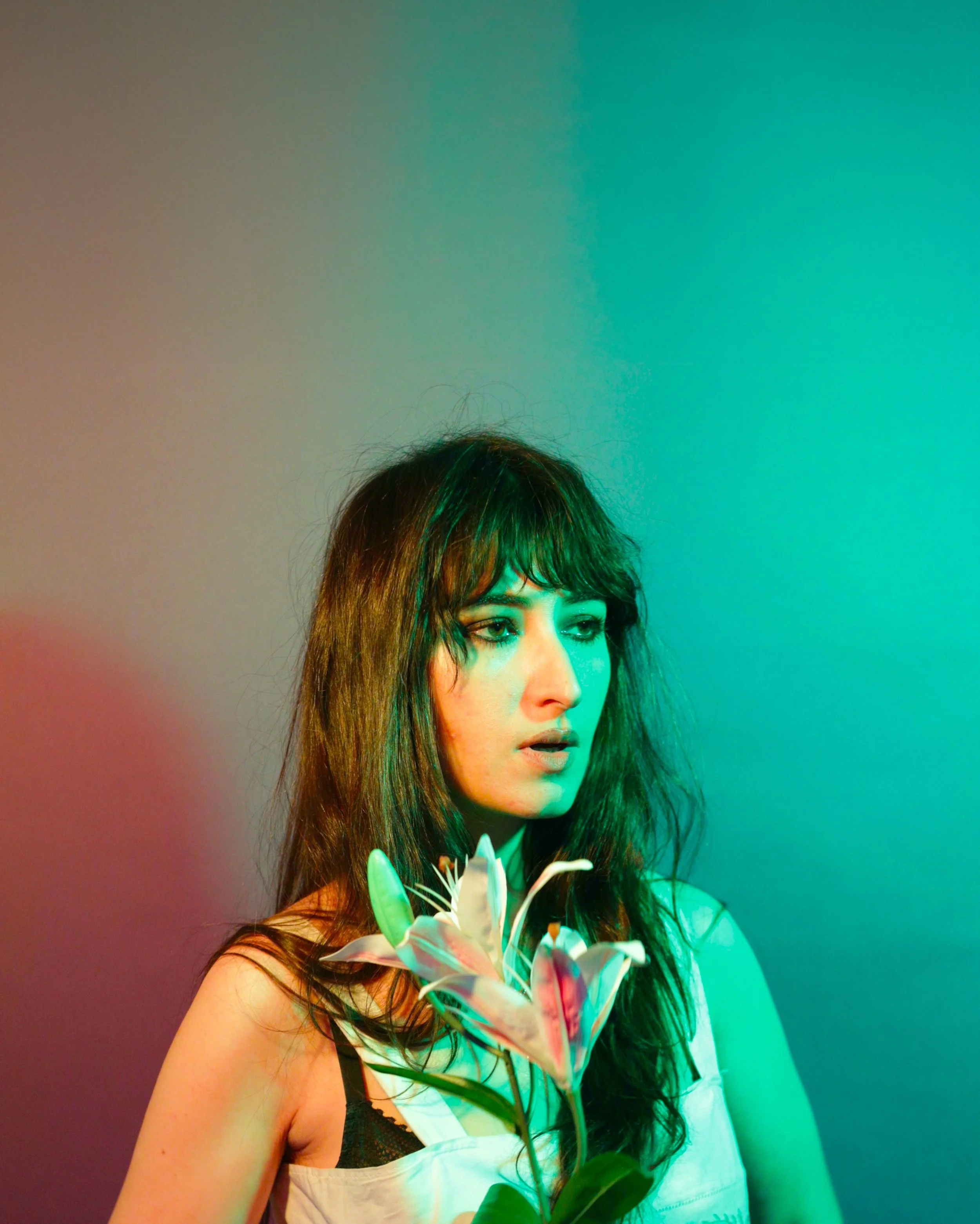 3_Tempers_Flowers-Jessica-Hallock_Portrait.jpg