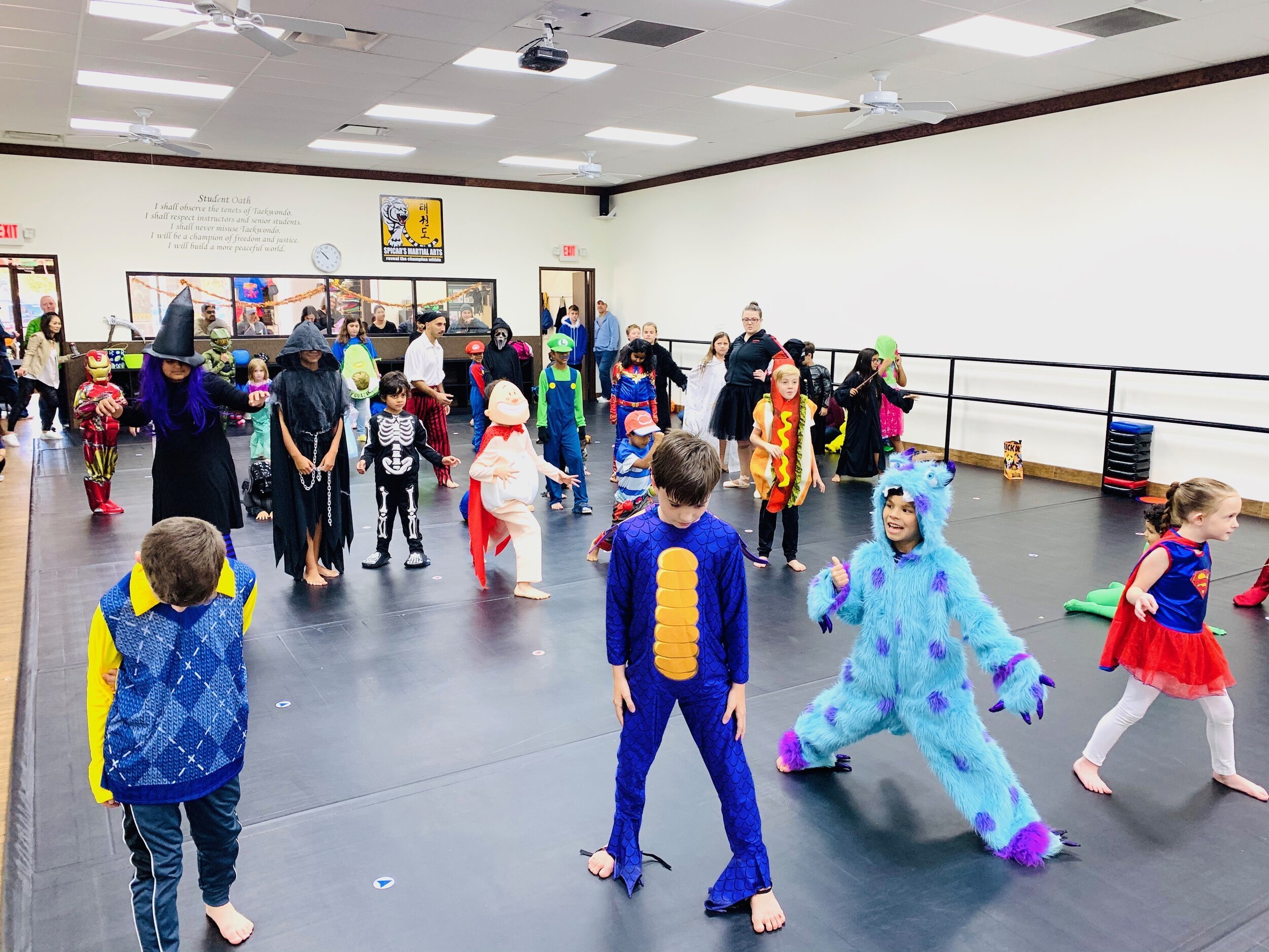 spicars-martial-arts-southlake-halloween-costume-party00032.jpeg
