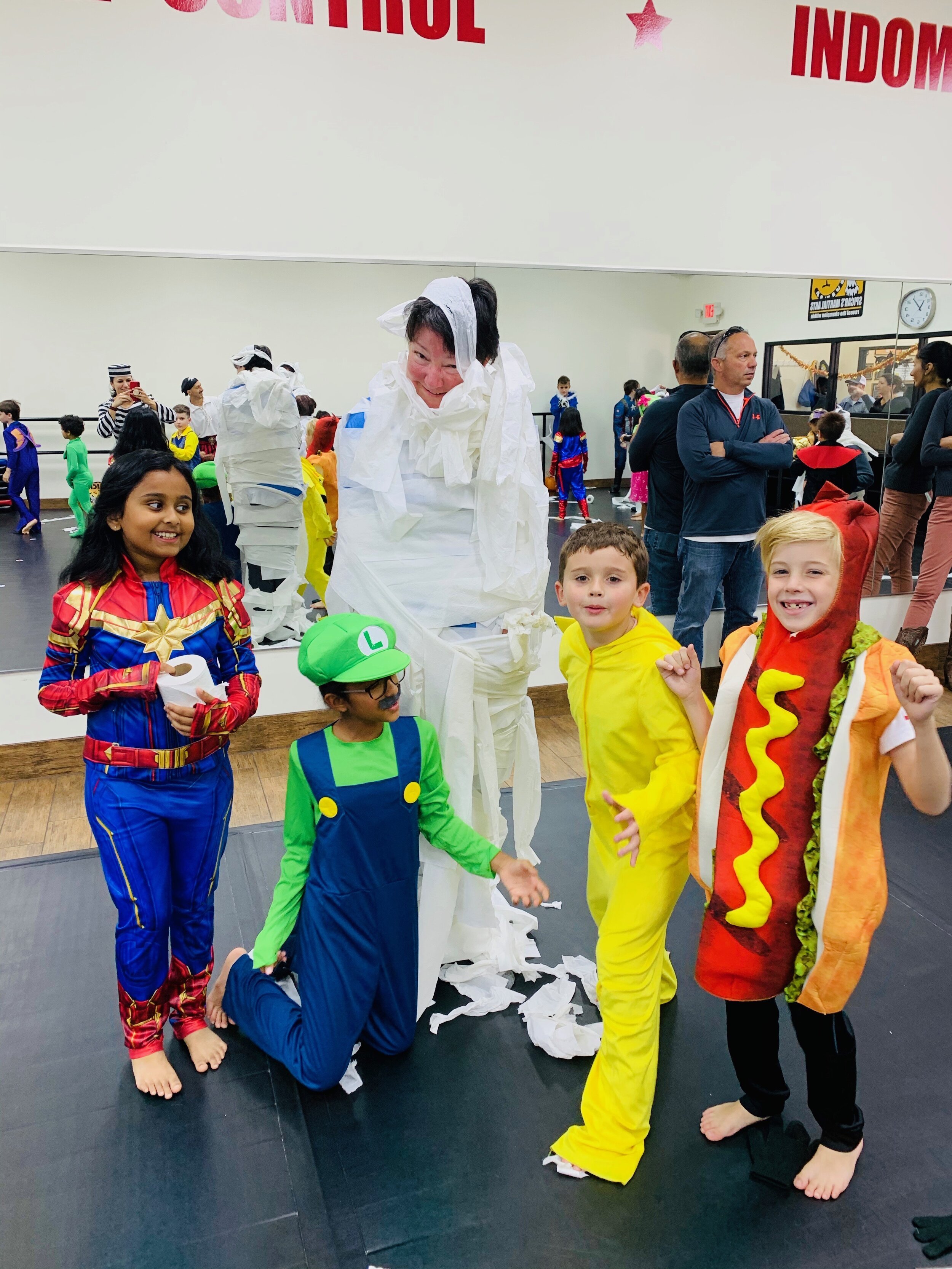 spicars-martial-arts-southlake-halloween-costume-party00038.jpeg