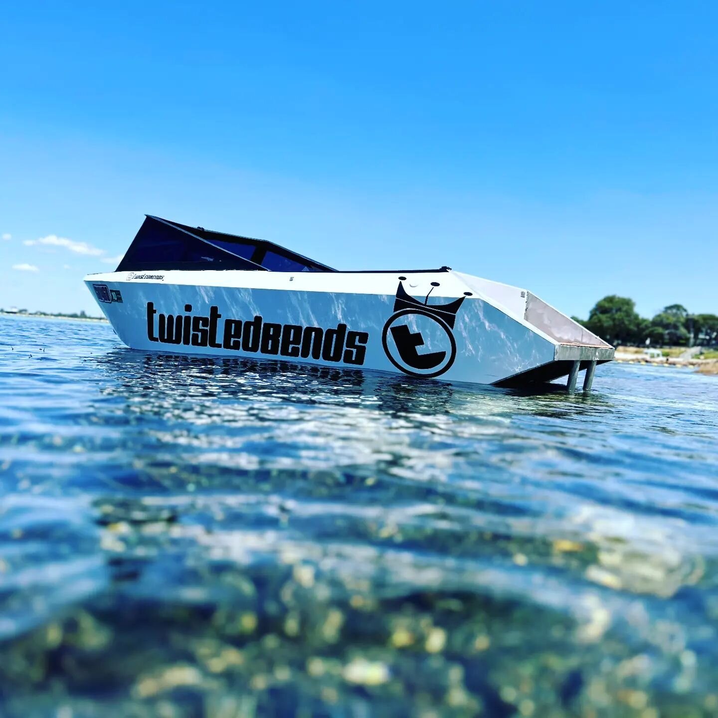 Ready for a mid-morning cruise... well, maybe not a cruise. More like a race around. 😎

Join me out on the water with your own mini jet boat. Don't have one yet? Then head to the link in our bio and order your kit, so you can get started on building