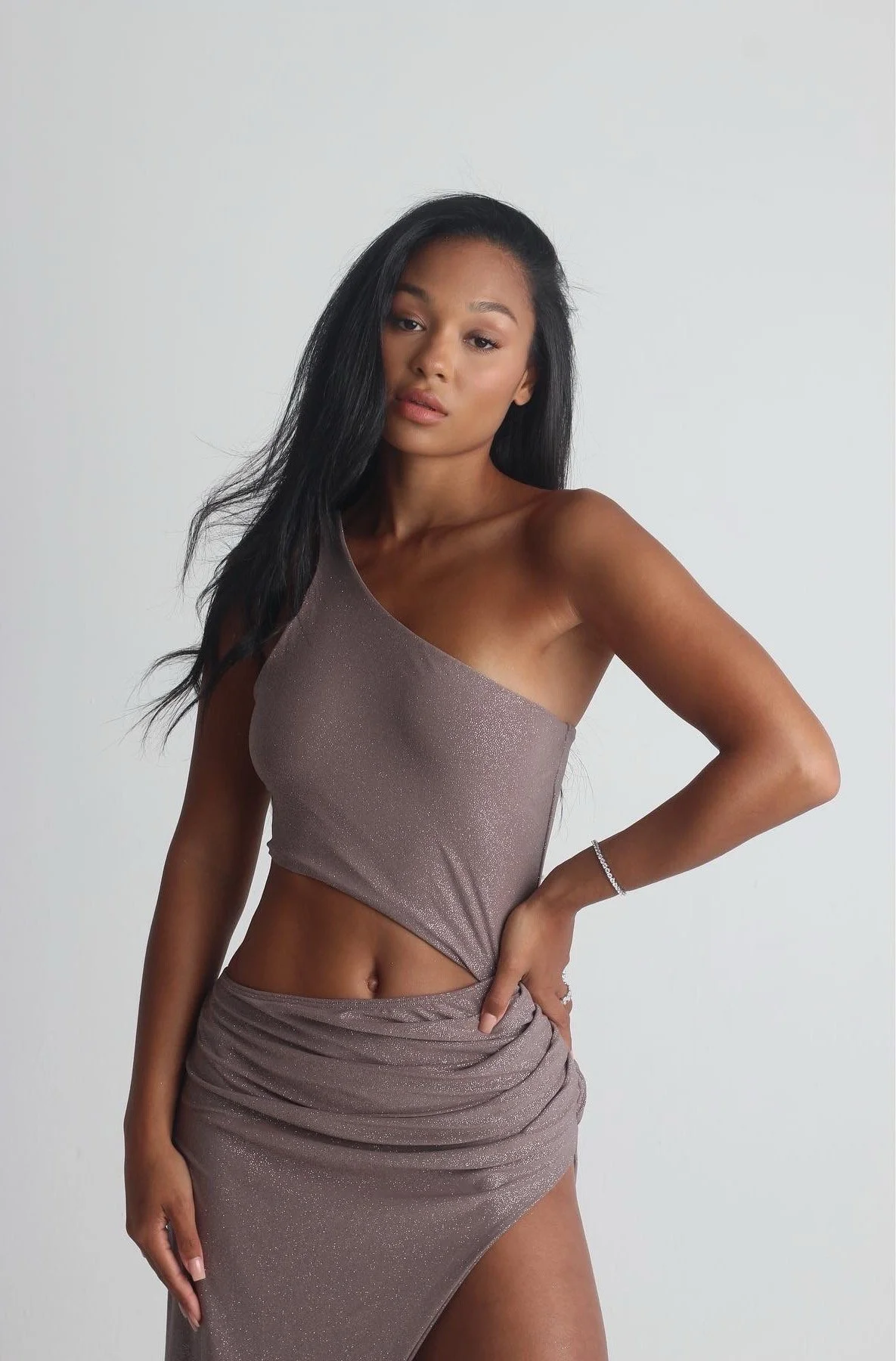 Ecom Full Shot W Face.JPG