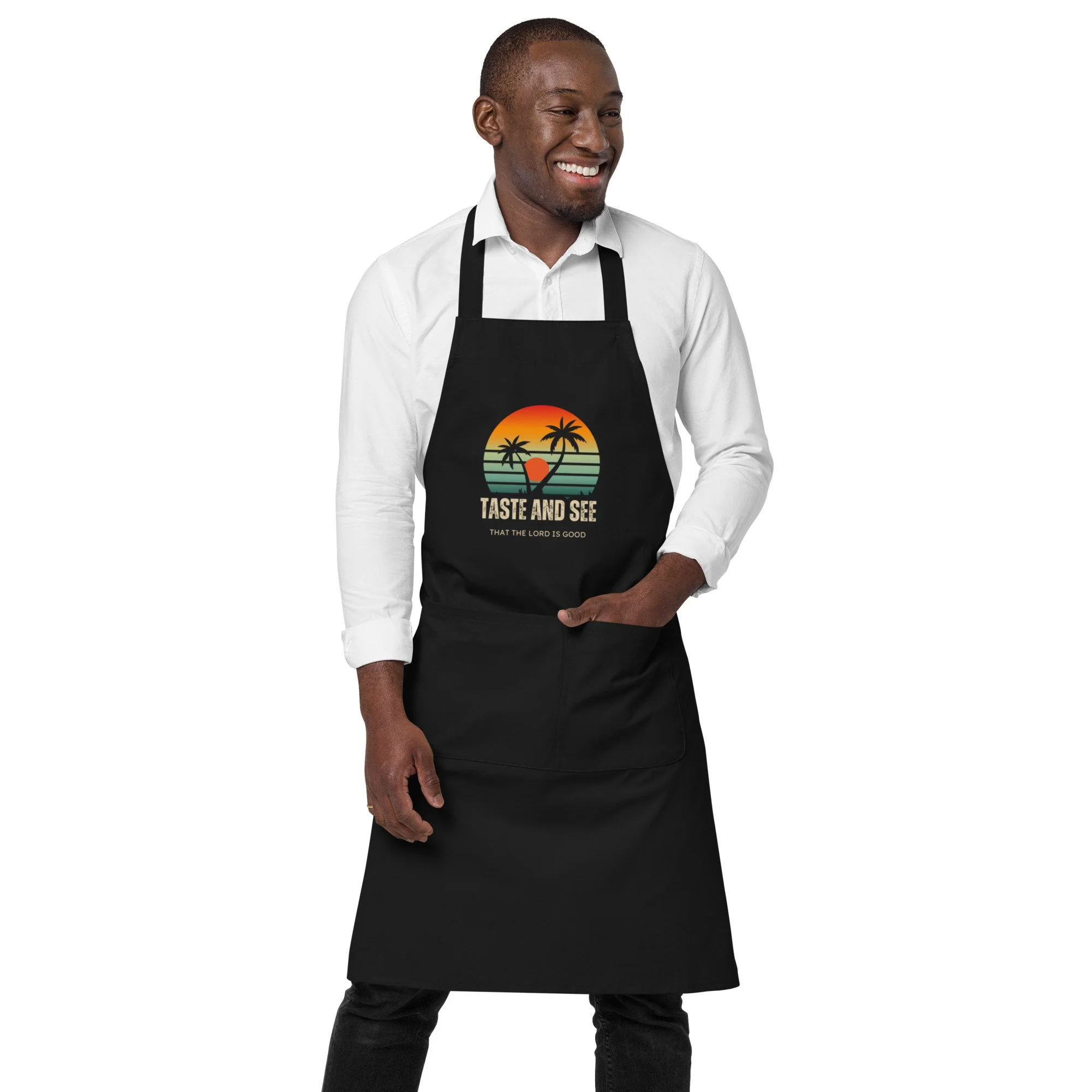 organic-cotton-apron-black-front-67cf2975c0734.jpg