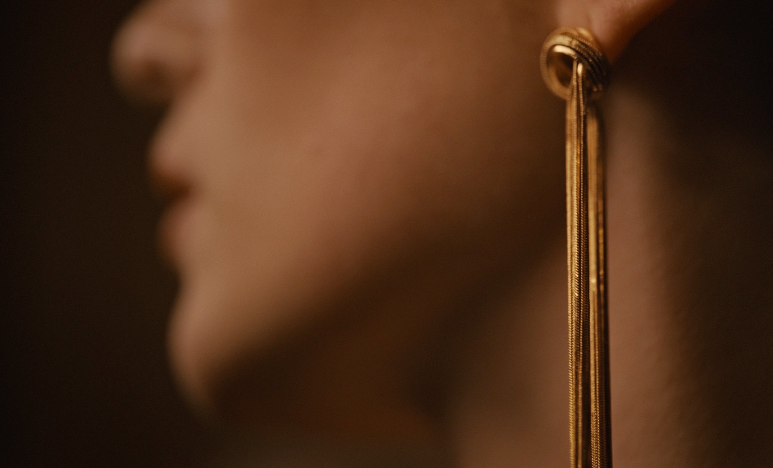 gold earring
