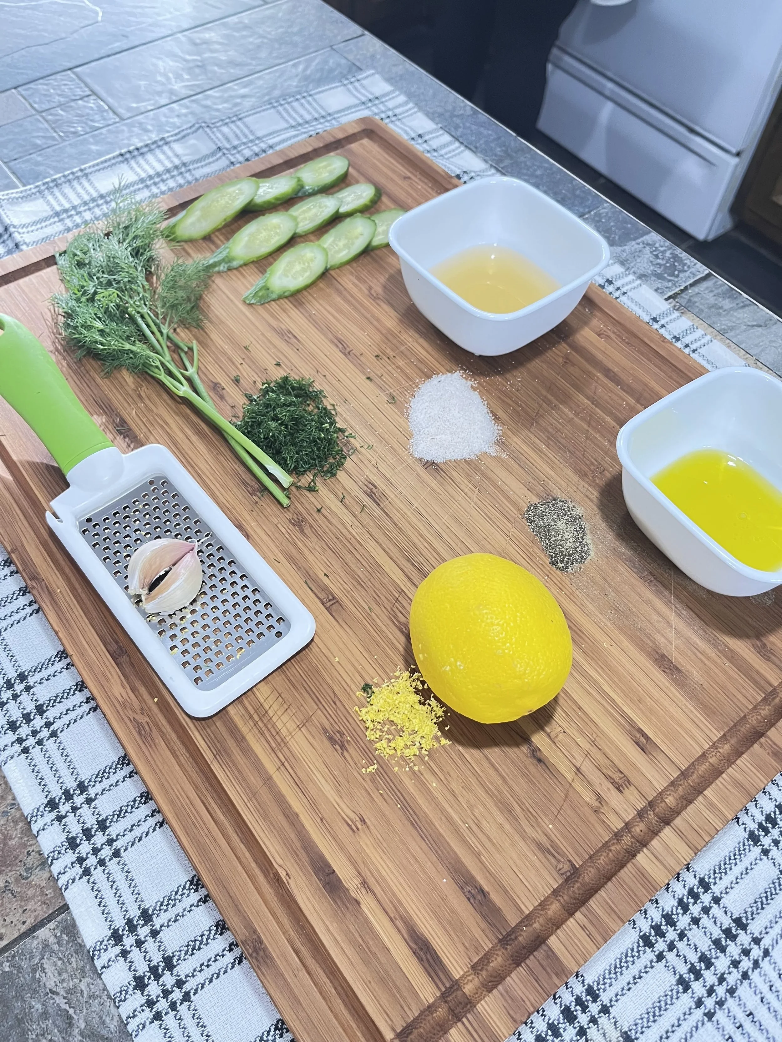 Crunchy Dill Cucumbers