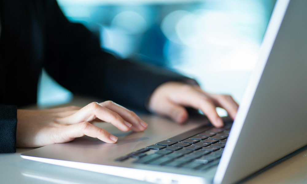 Digital Transformation in Conveyancing: Progress and Practical Challenges
